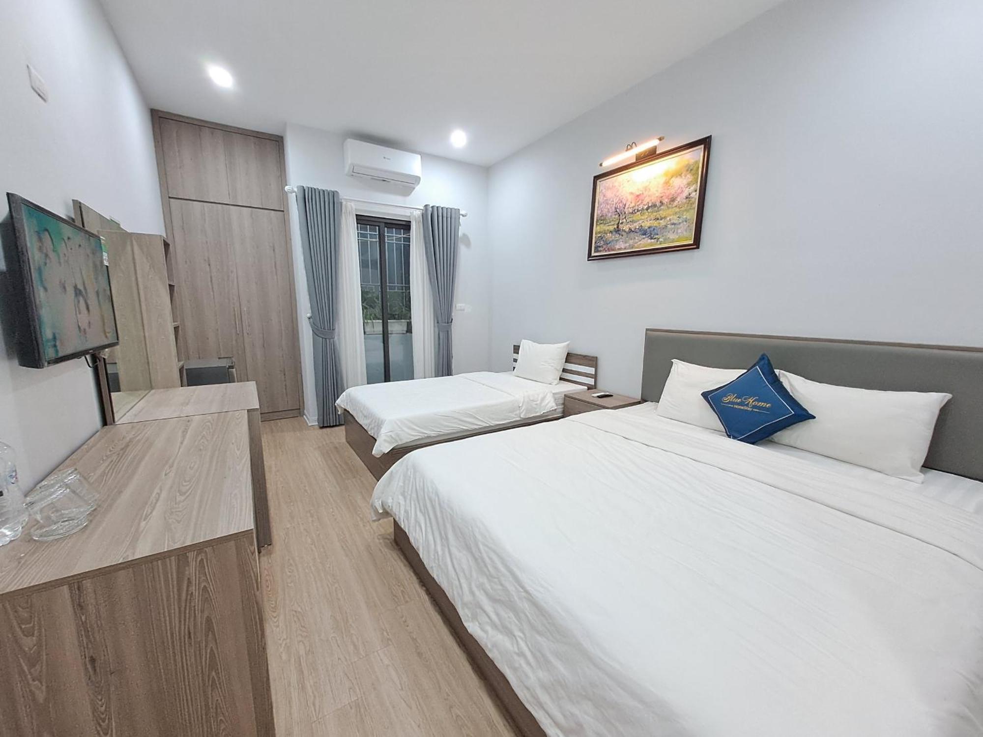 Khách sạn hẻo lánh Blue Ha Noi