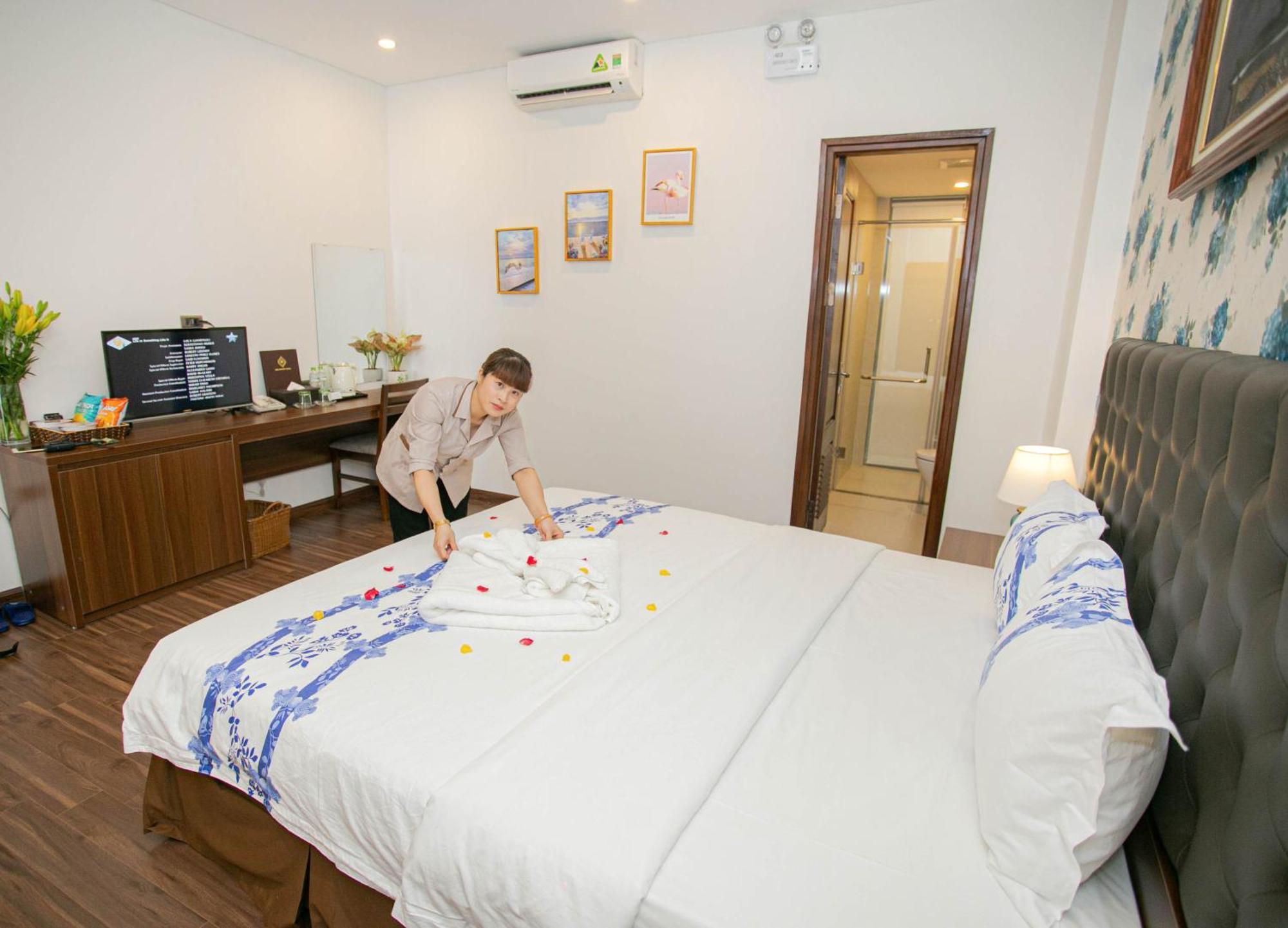 New Century Cầu Giấy