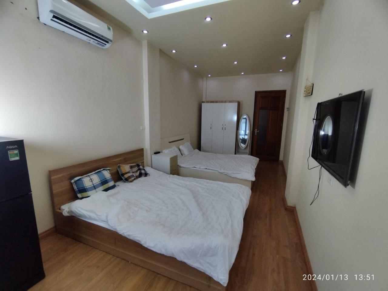 39 House Ho Tay * Hanoi