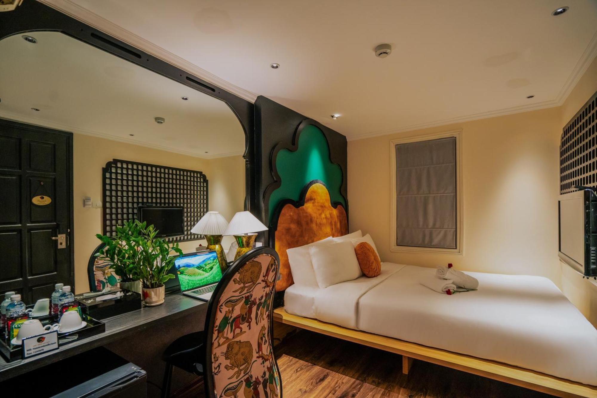 Center Silk Classic & Travel Hotel 4*