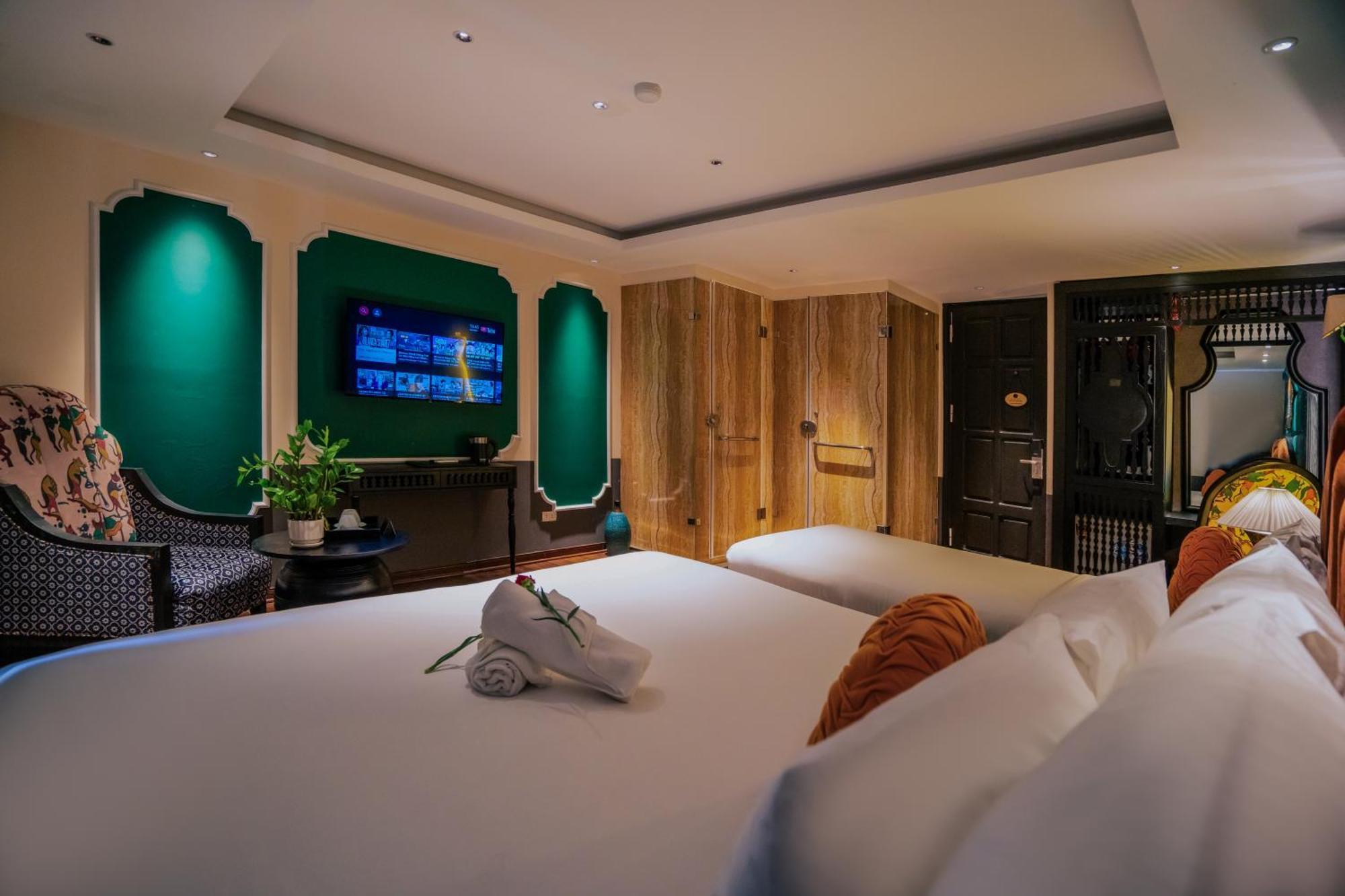 Center Silk Classic & Travel 4* Hanoi