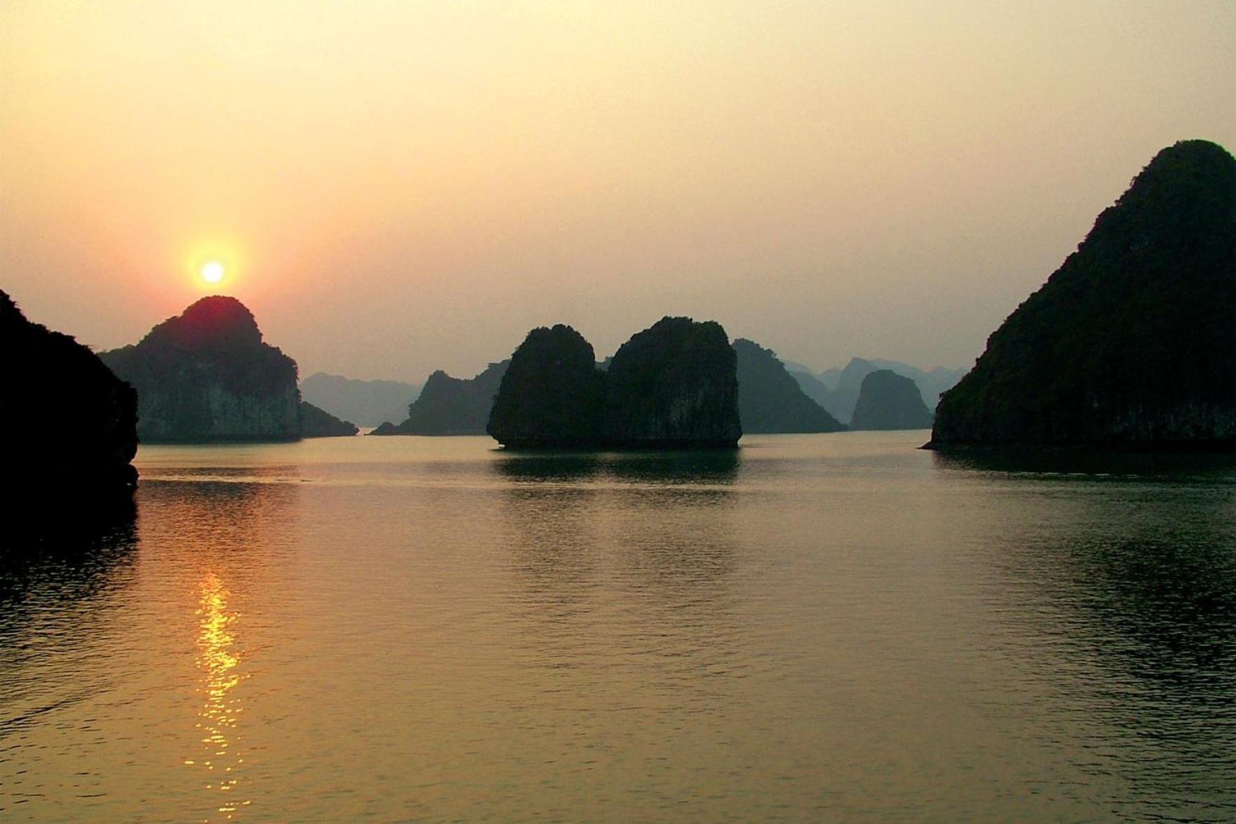 Siva Luxury & Travel 4* Hanoi