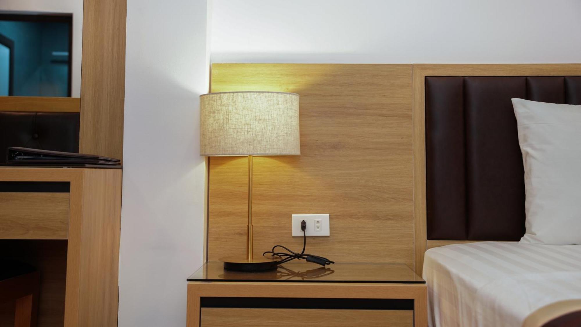 Khach San Lam Anh Ngoai Giao Doan Ha Noi 3* Hanoi