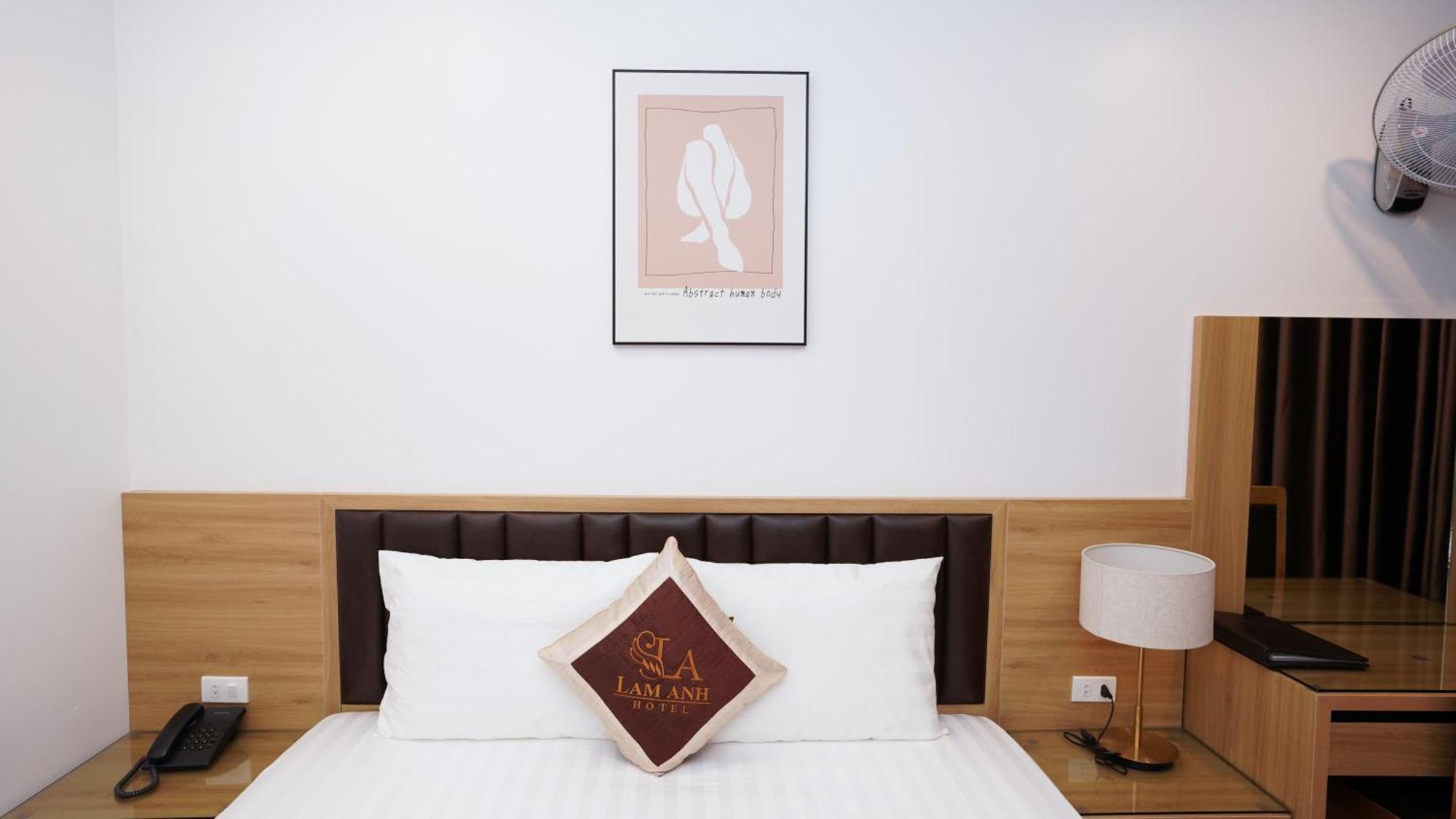 Hotel Khach San Lam Anh Ngoai Giao Doan Ha Noi 3*