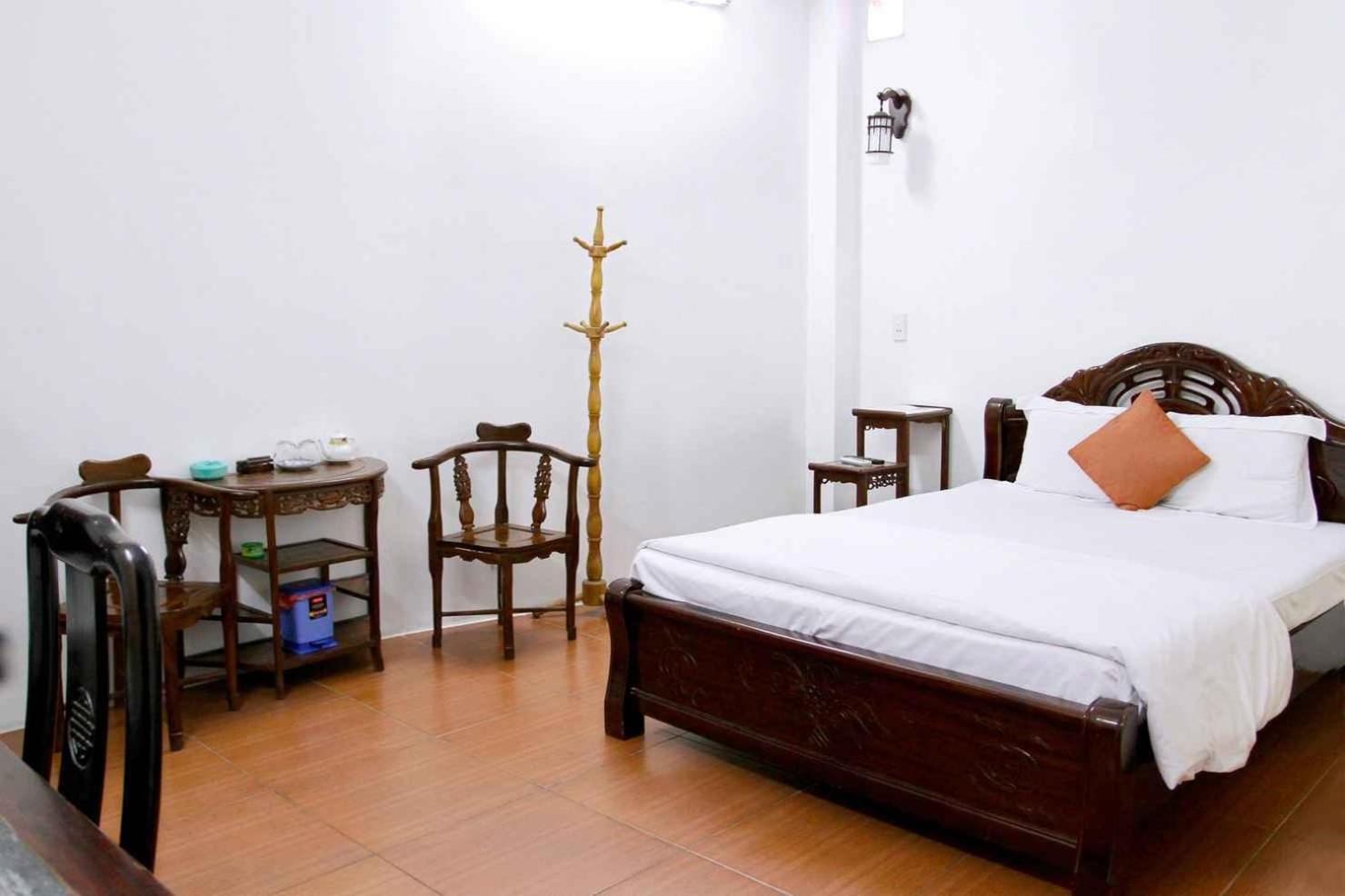 Hoang Cuong 15 Nguyen Thai Hoc Hotel