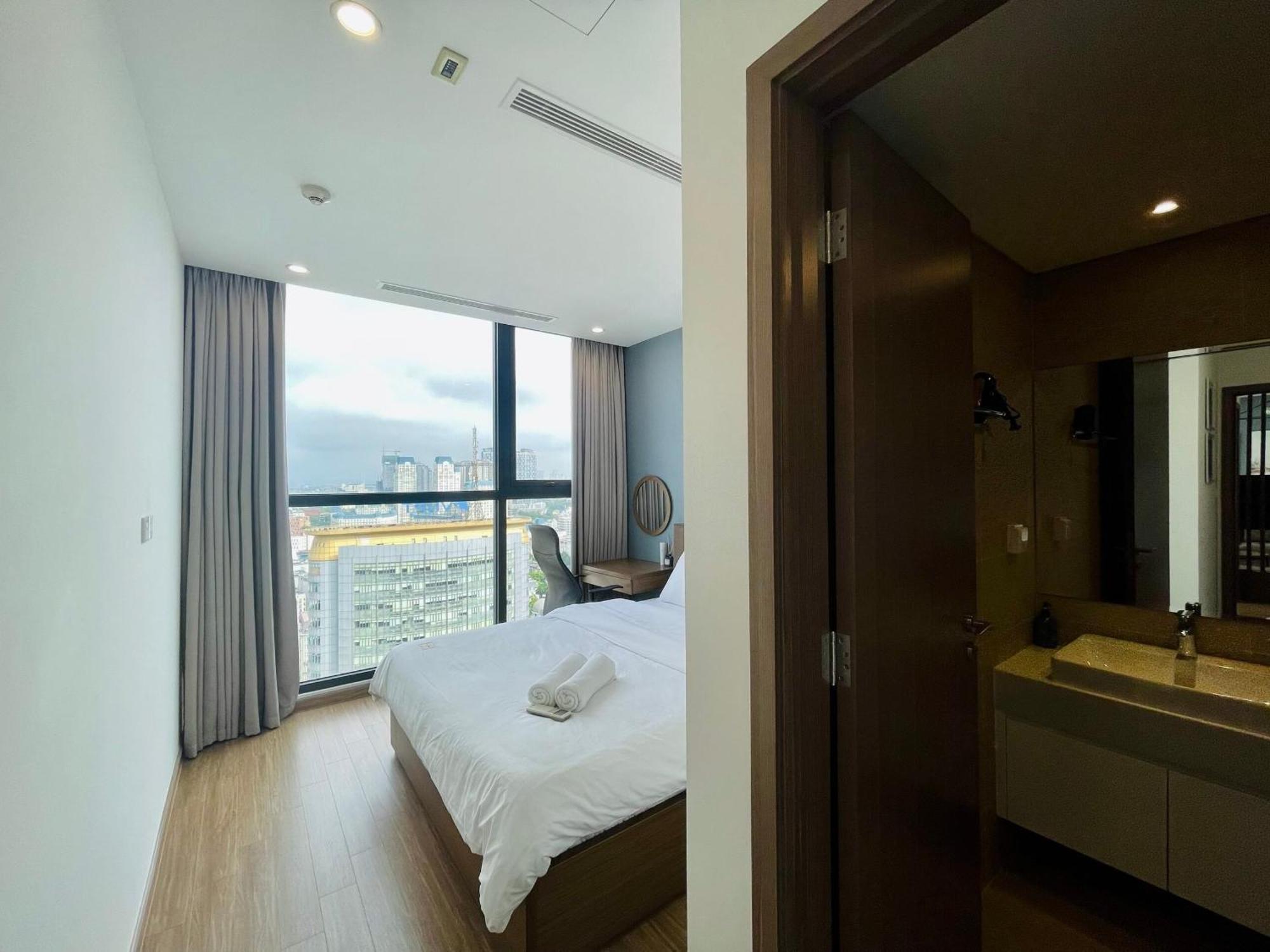 Vinhomes Skylake Pham Hung 5*