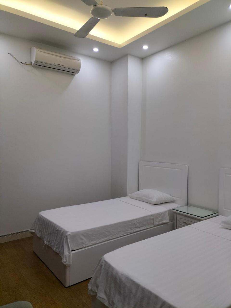 Hotel Roma Noi Bai Airport 2*