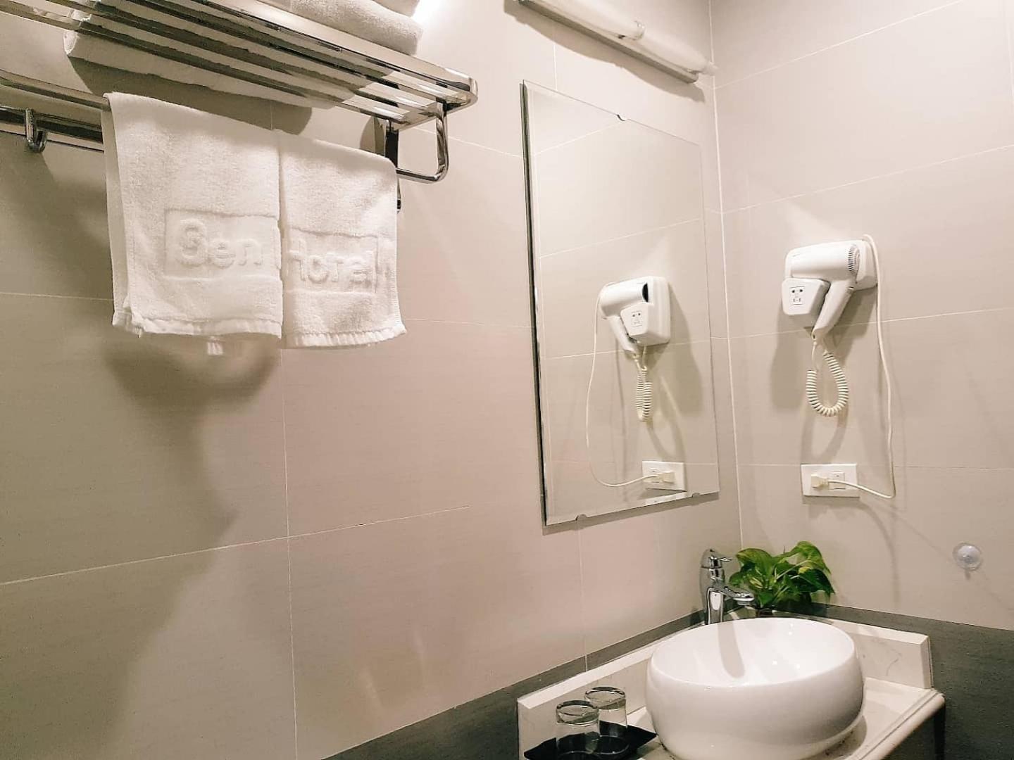 Sen Hn - By Bay Luxury Apartamento Hanói