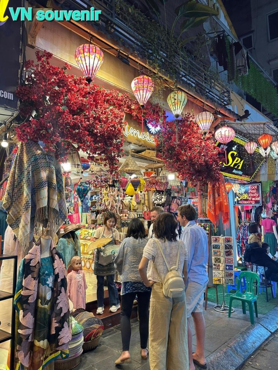 Feliz Hanoi