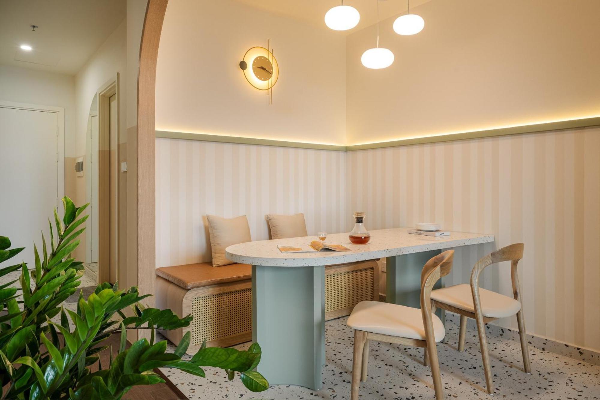 Summer House - Vinhomes Dcapital Tran Duy Hung Luxury