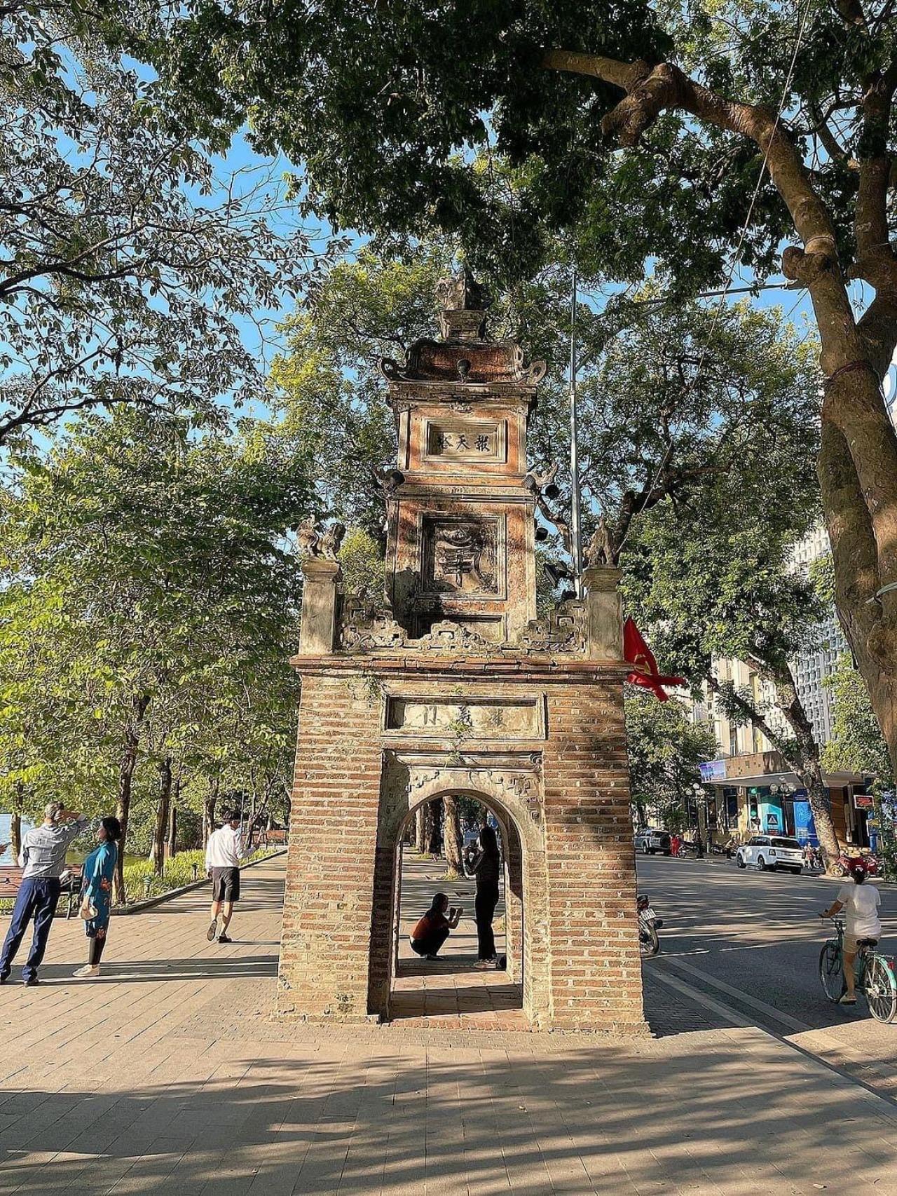 Old Quarter Autumn To Tich Ha Noi * Hanoi