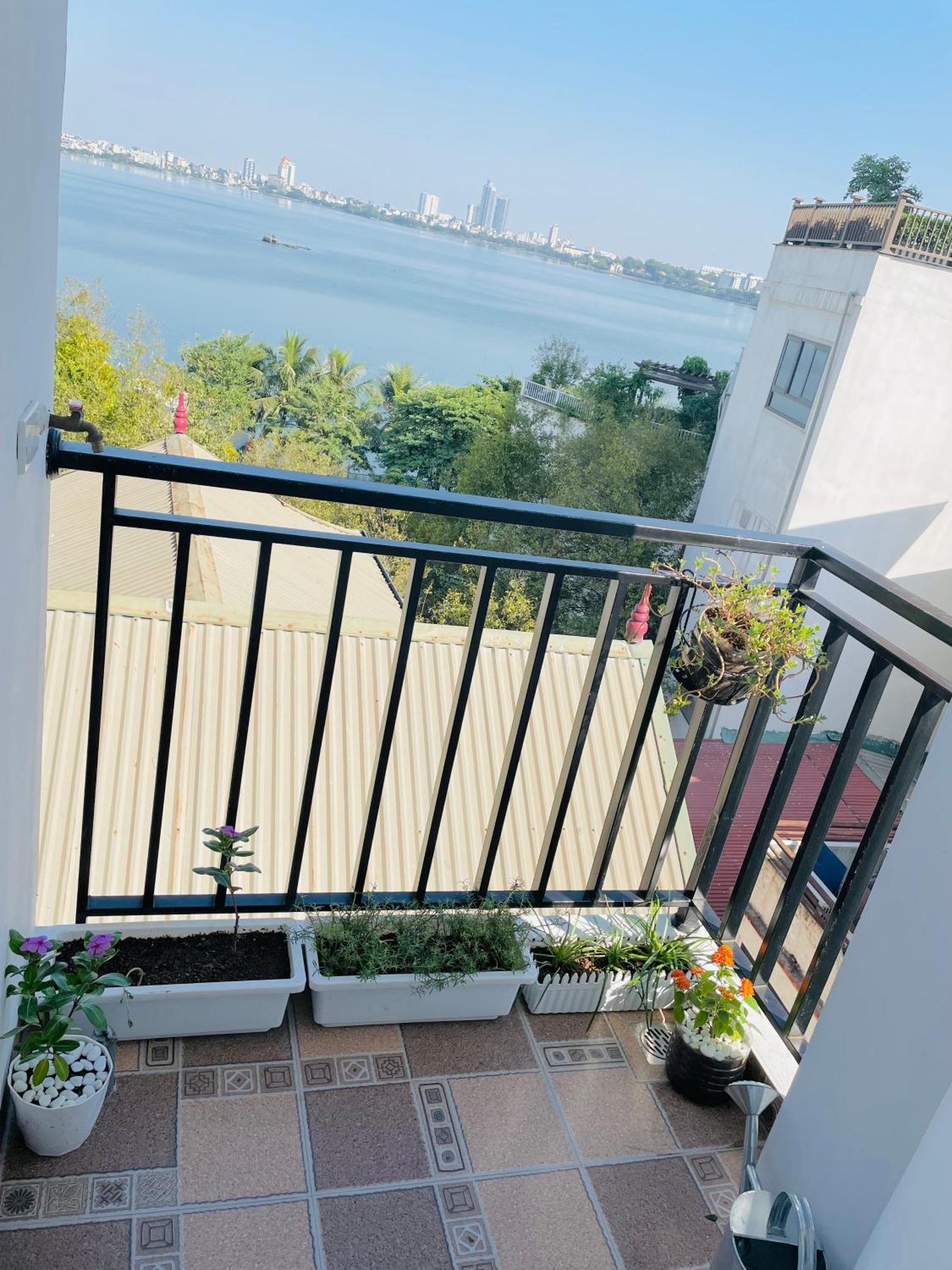 T98 Westlake Trich Sai - Tay Ho Center View Hanói