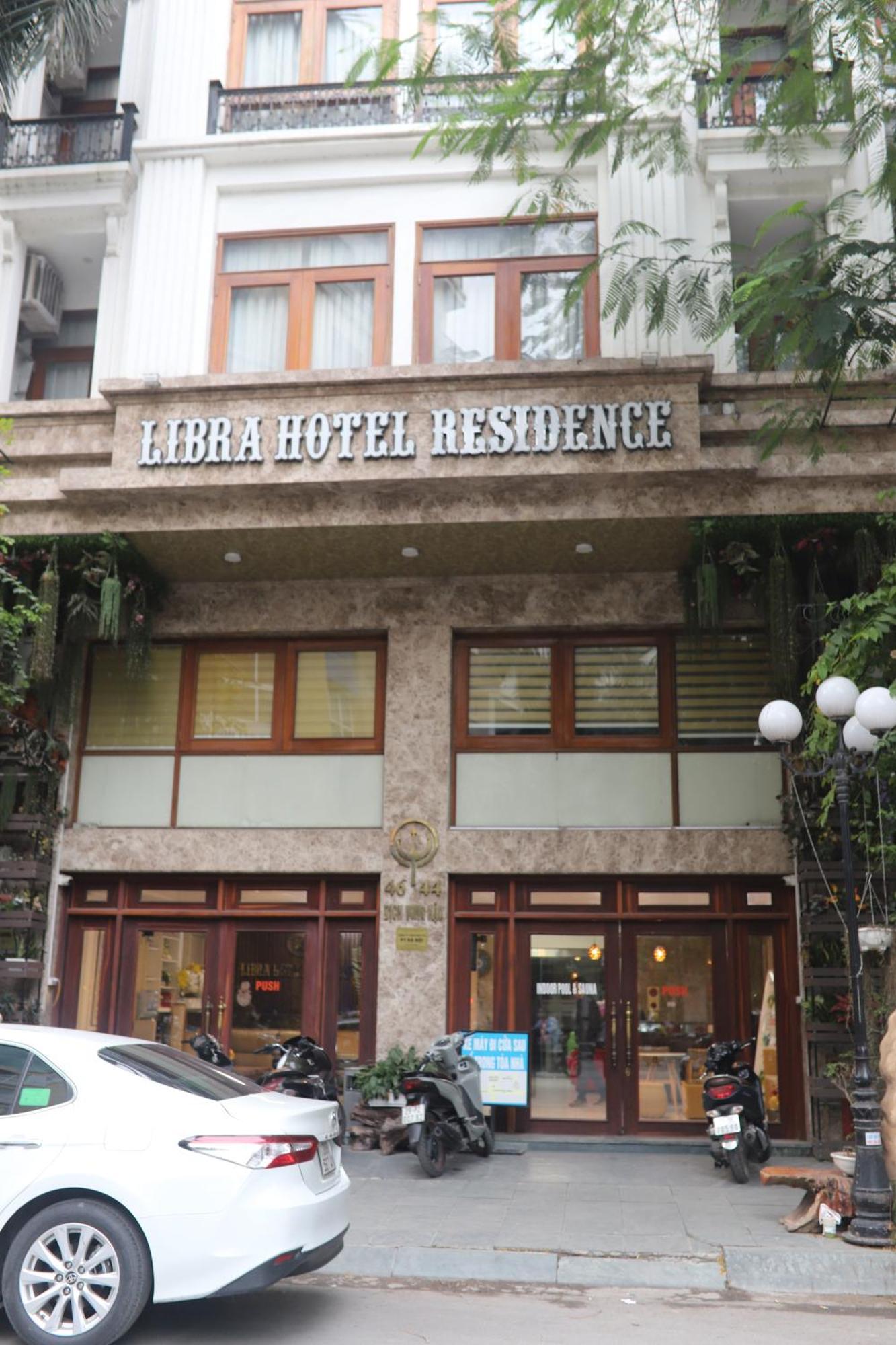 Luxe Paradise Dich Vong Hau Hotel