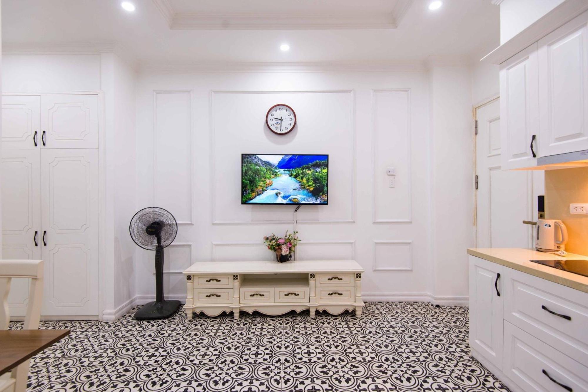 Luxe Paradise Dich Vong Hau Hanoi