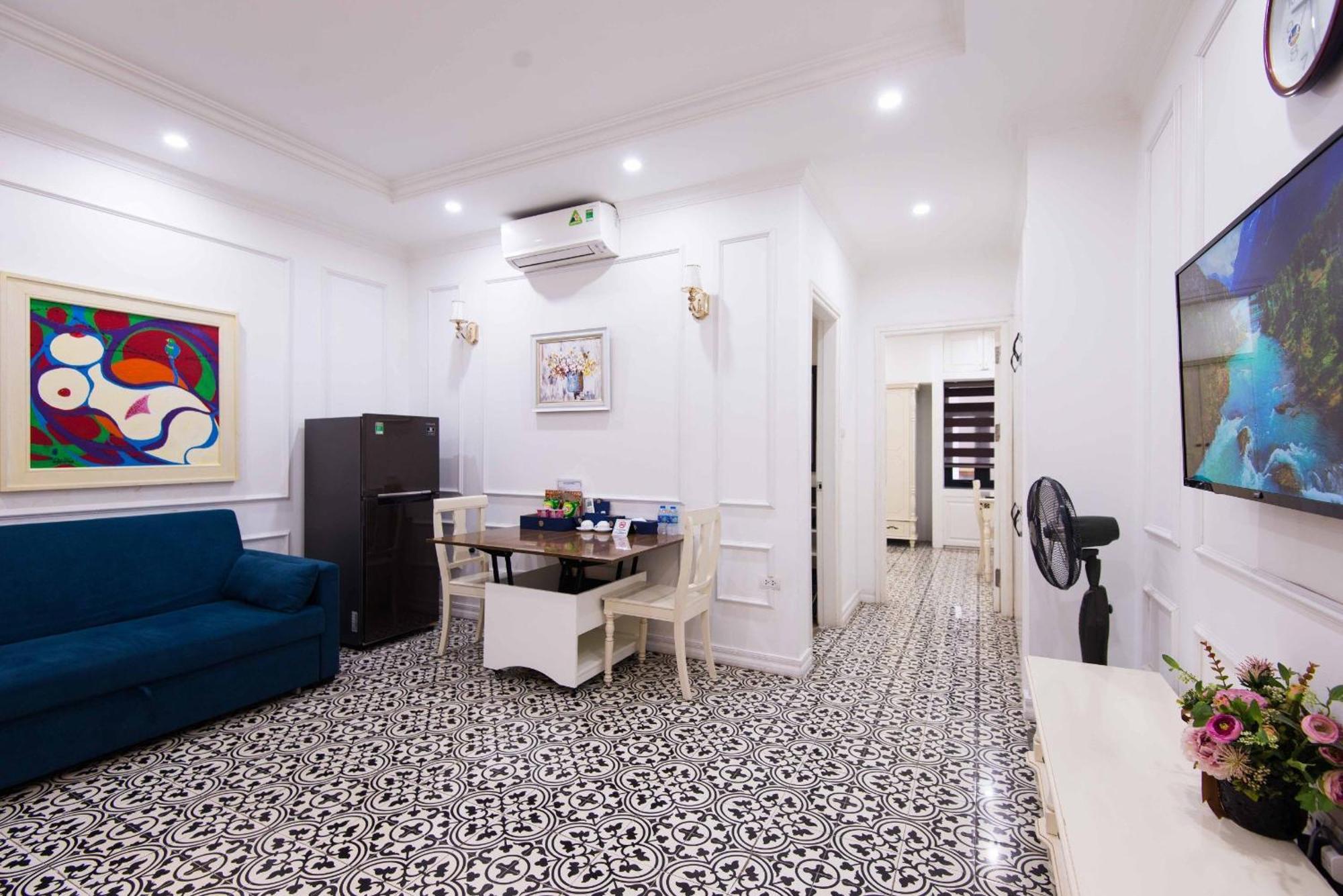 Hotel Luxe Paradise Dich Vong Hau