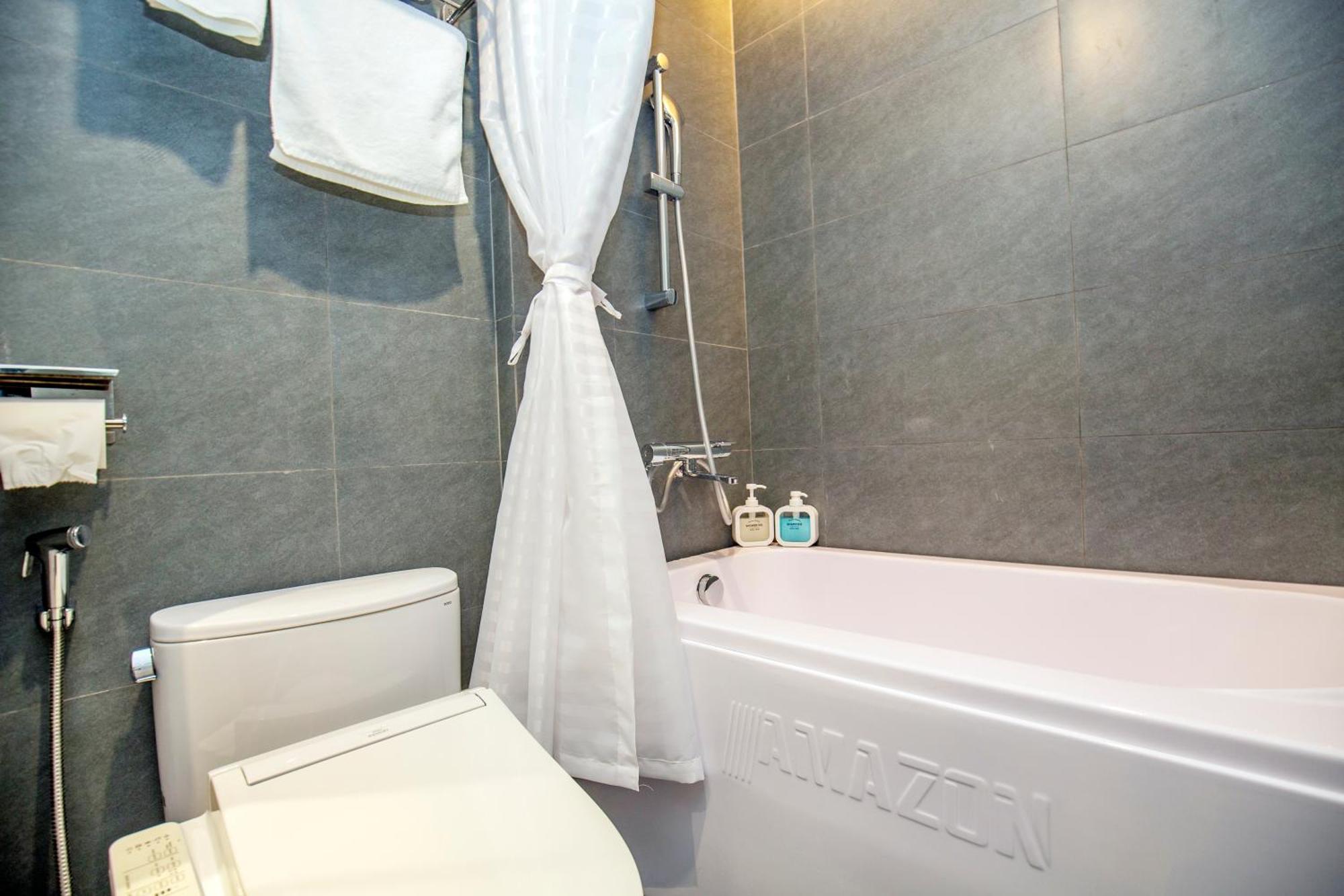 Pangsapuri Sumitomo 15 Apartment-no 27 Lane 39 Linh Lang Street Hanoi