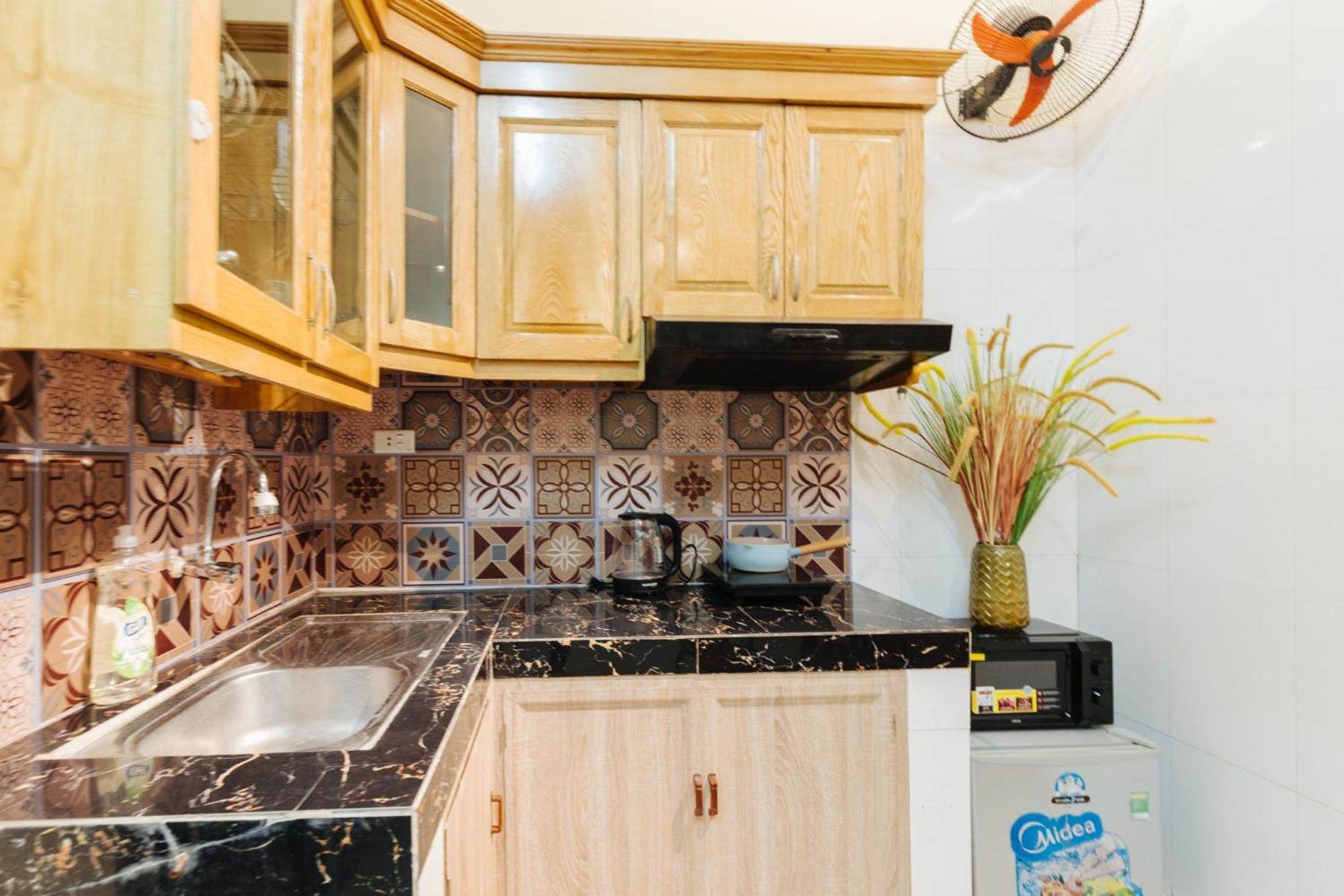 Near The Train Line,old Quarter, Bbq Large Terrace Apartment *
