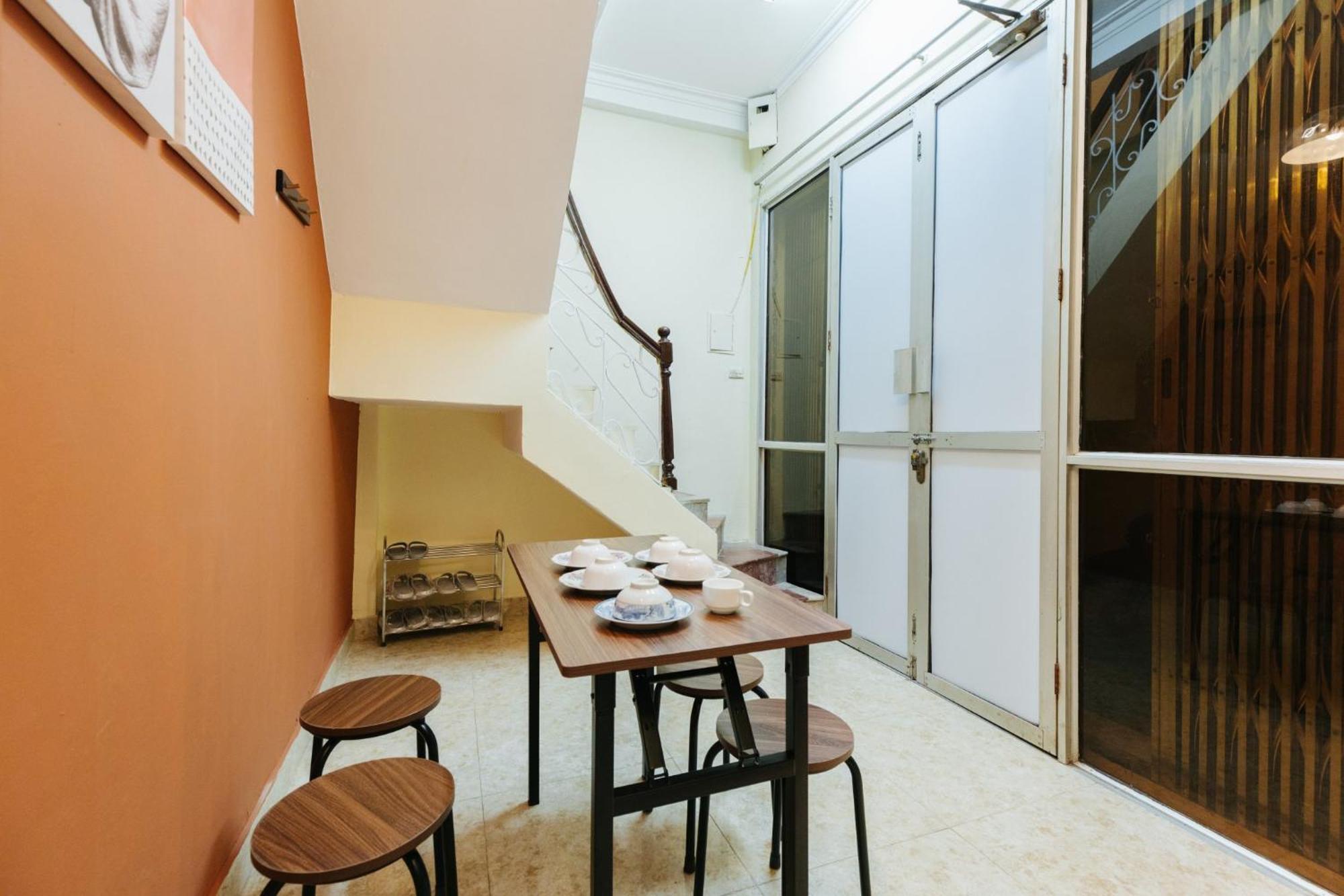 Near The Train Line,old Quarter, Bbq Large Terrace Apartment *