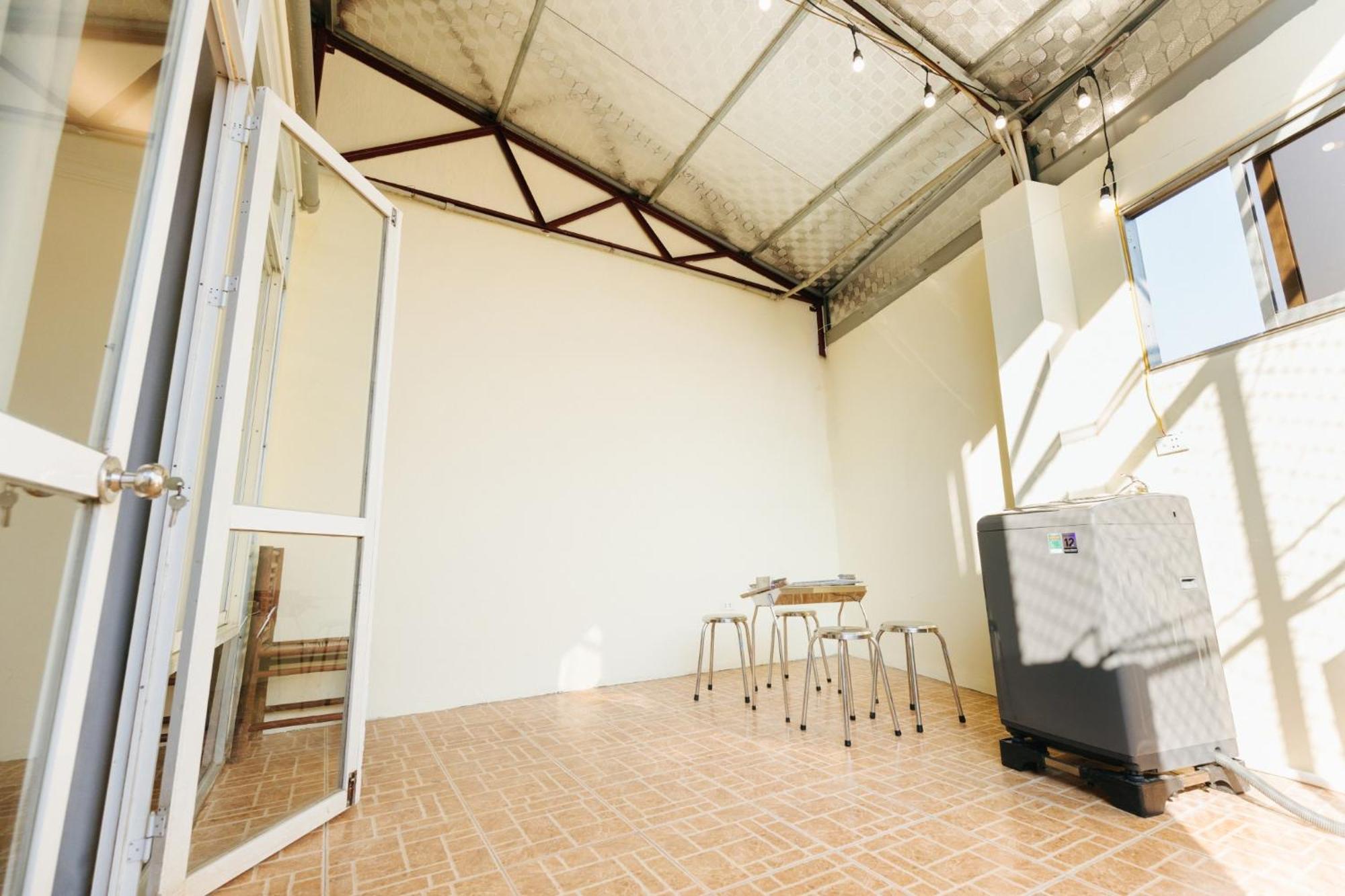 Near The Train Line,old Quarter, Bbq Large Terrace Apartment Hanoi