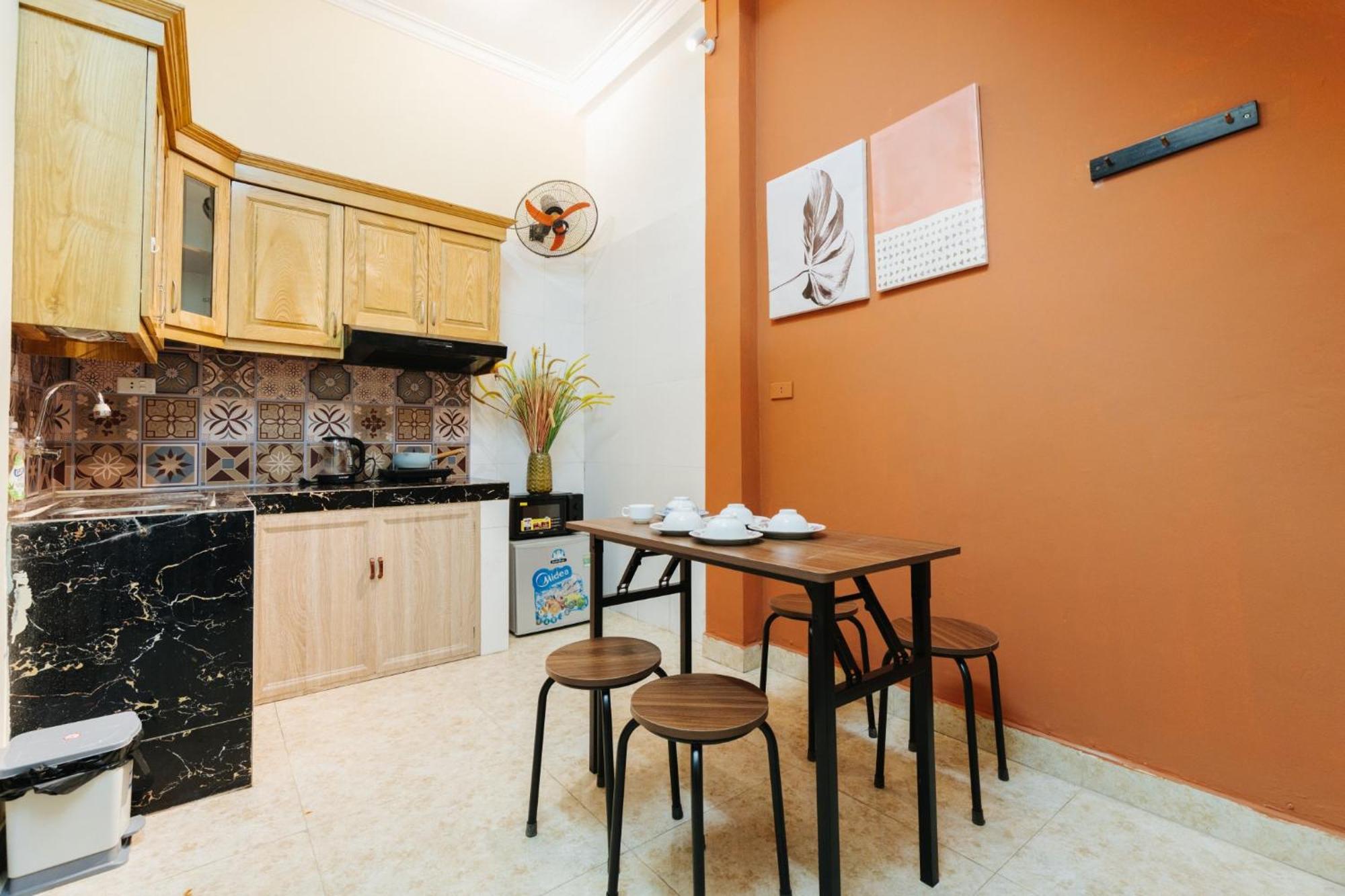 Near The Train Line,old Quarter, Bbq Large Terrace Apartment Hanoi