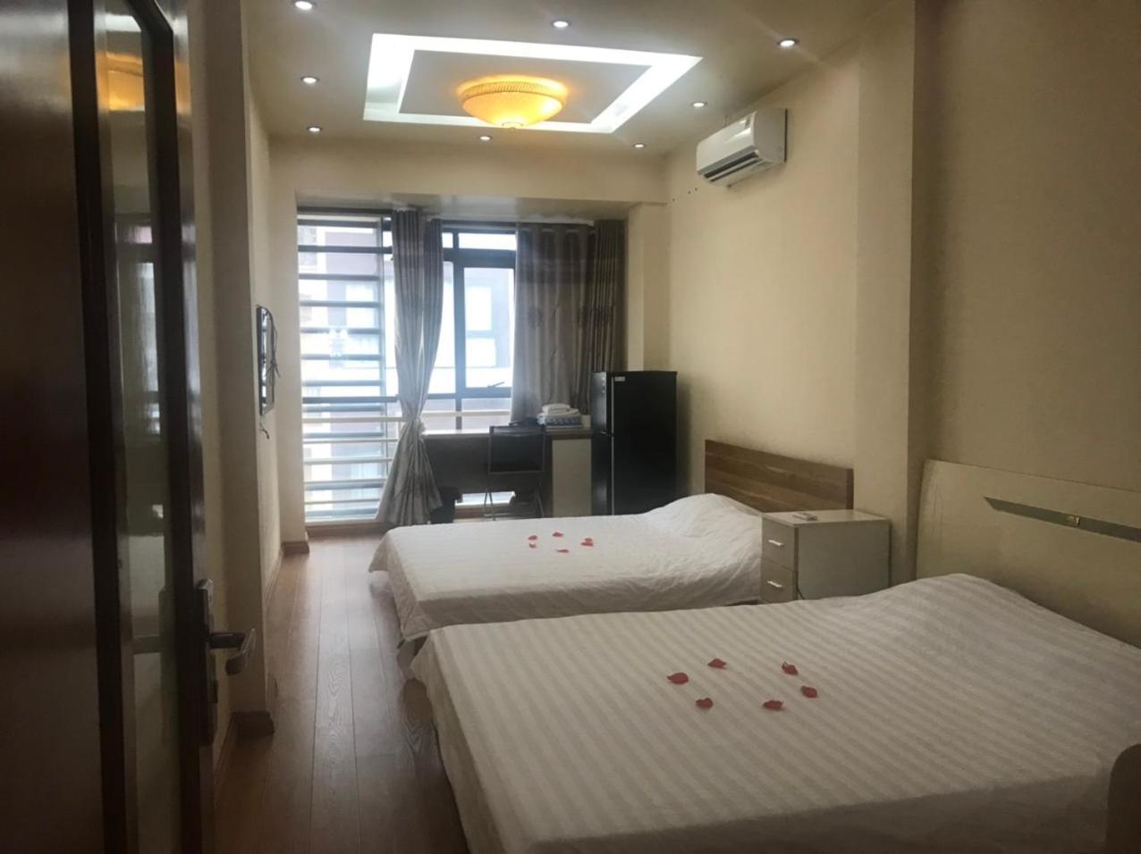39 House Ho Tay * Hanoi