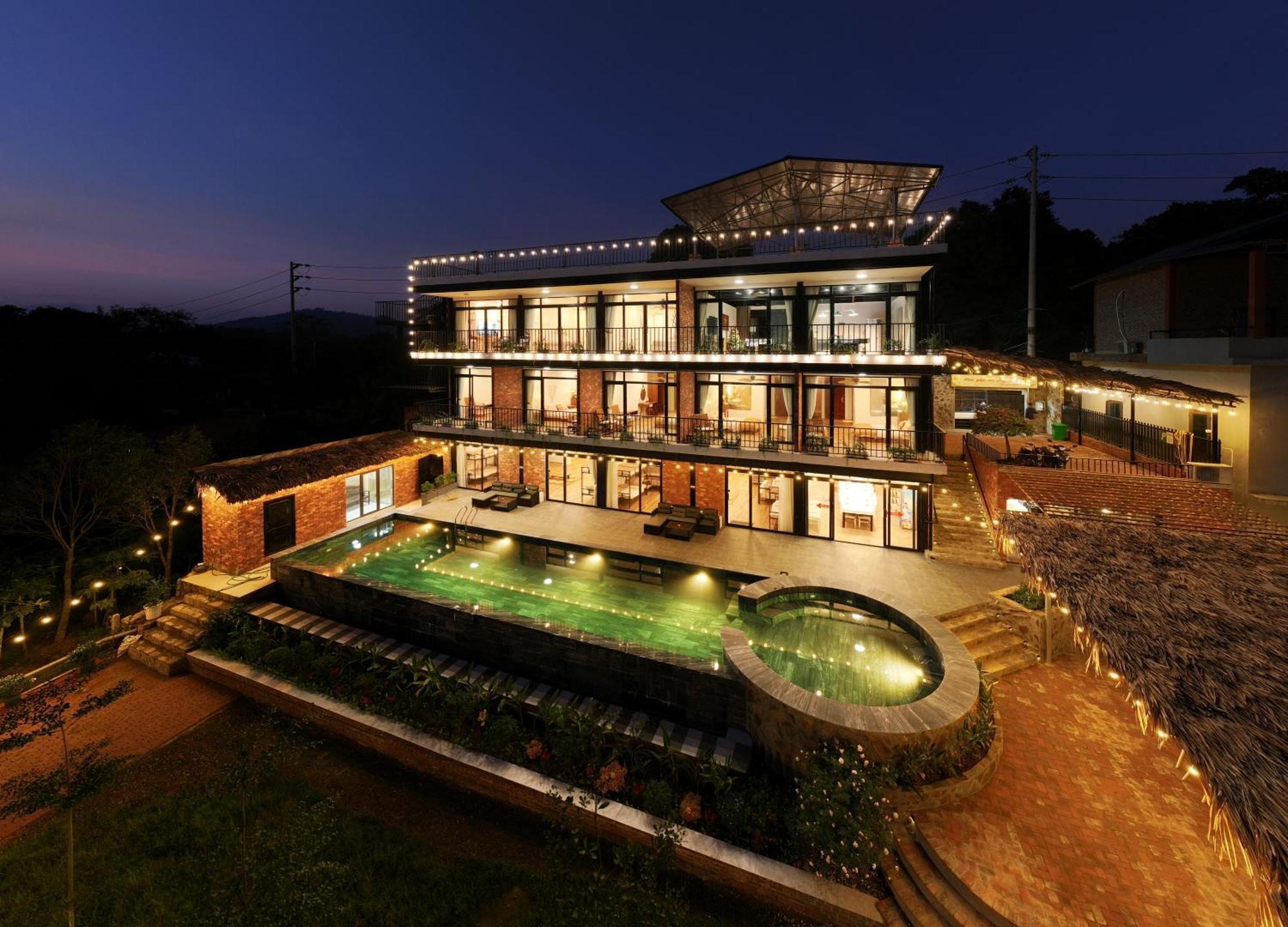 Vivian's Garden - Pickle Ball Holiday home Hanoi