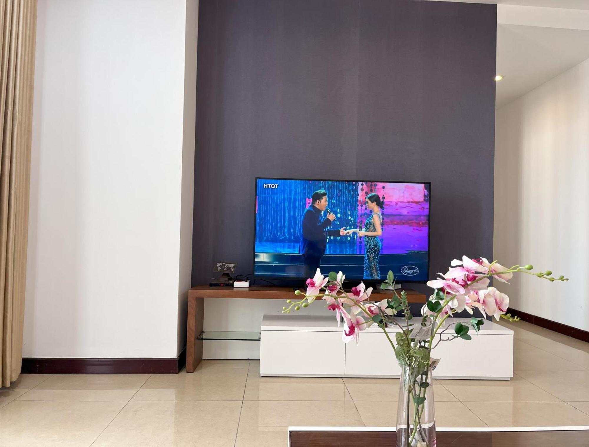 Vinhomes Royal 3 Bedrooms Apartment *