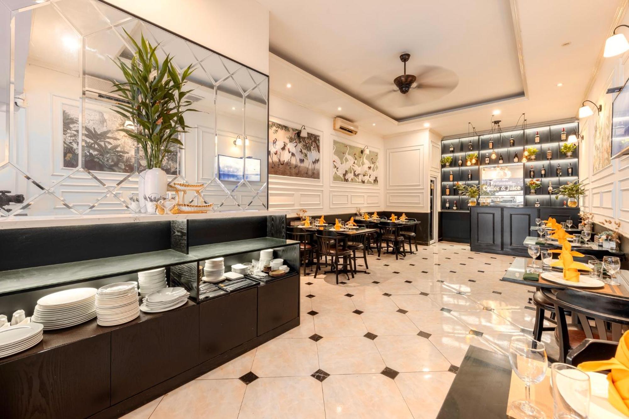Elpis & Hotel Hanoi