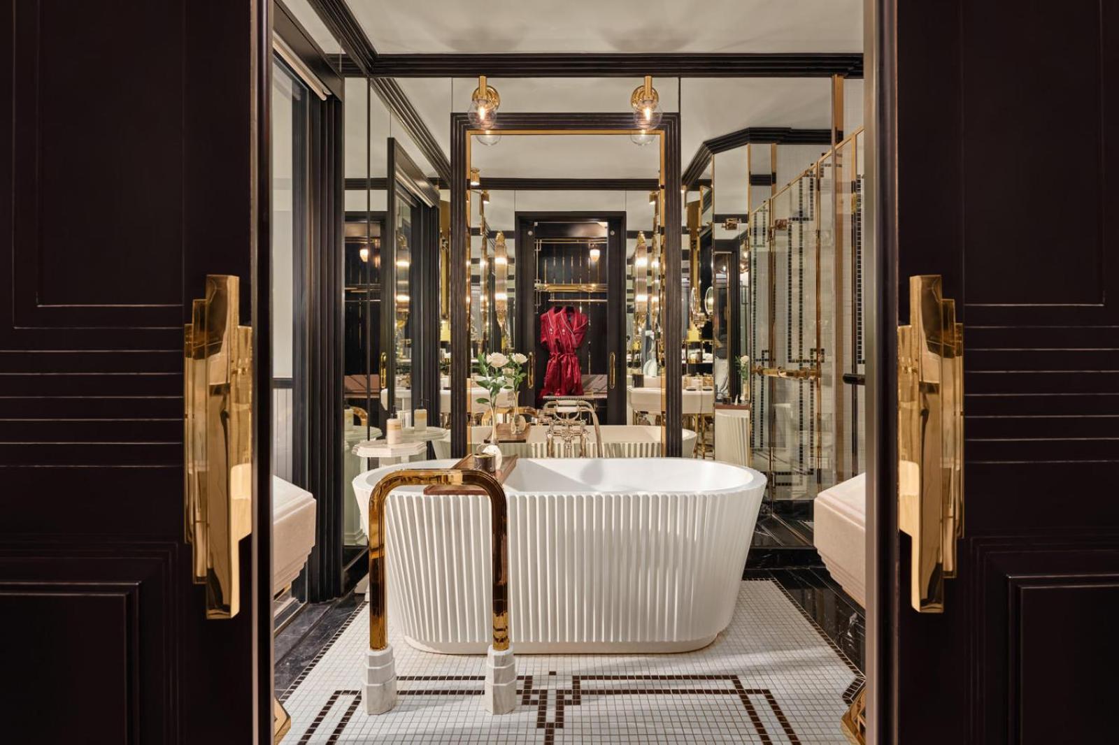 Hotel Capella Hanoi