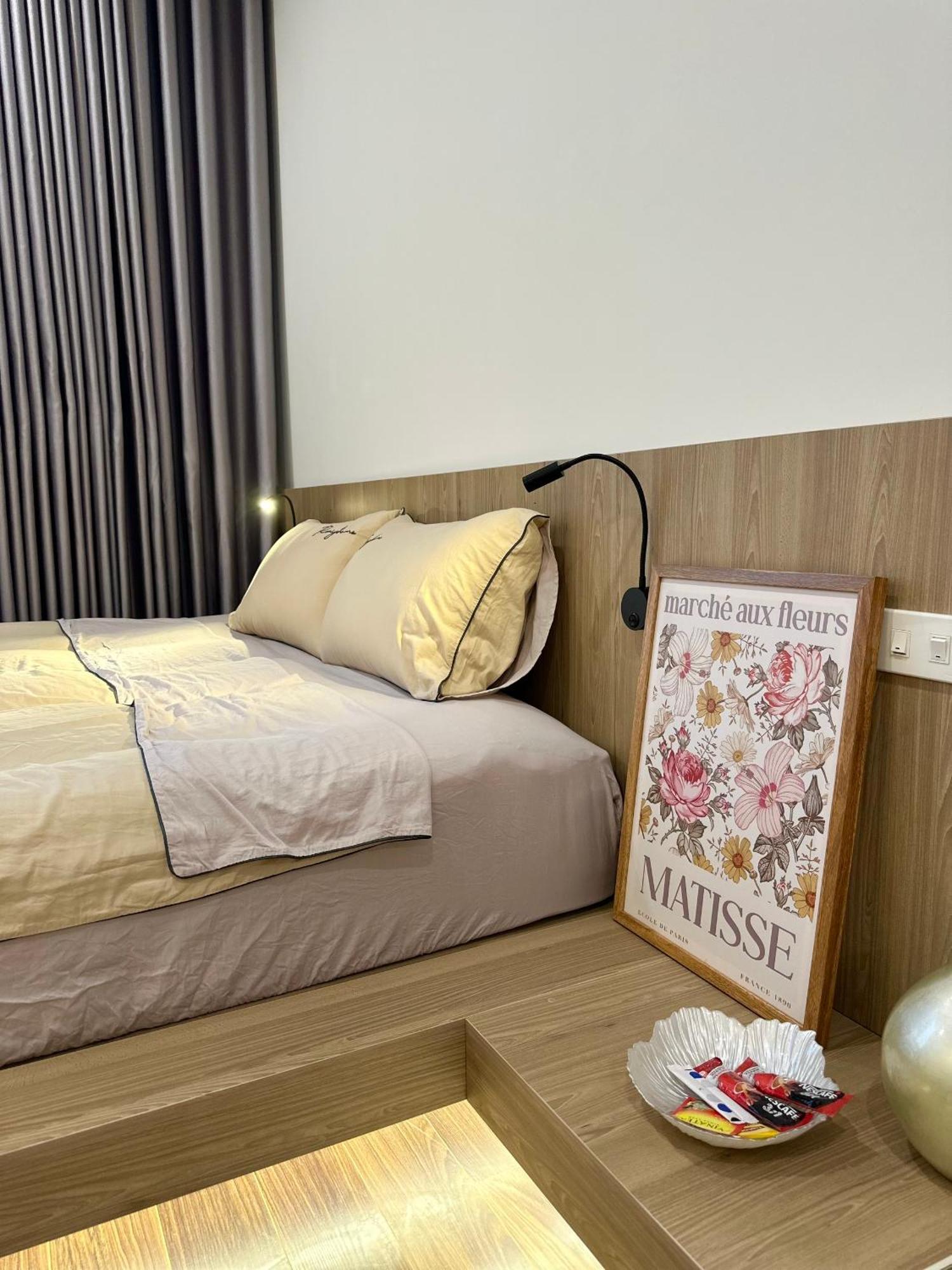 Apartment & Vinhomes Smart Tay Mo - Masteri A