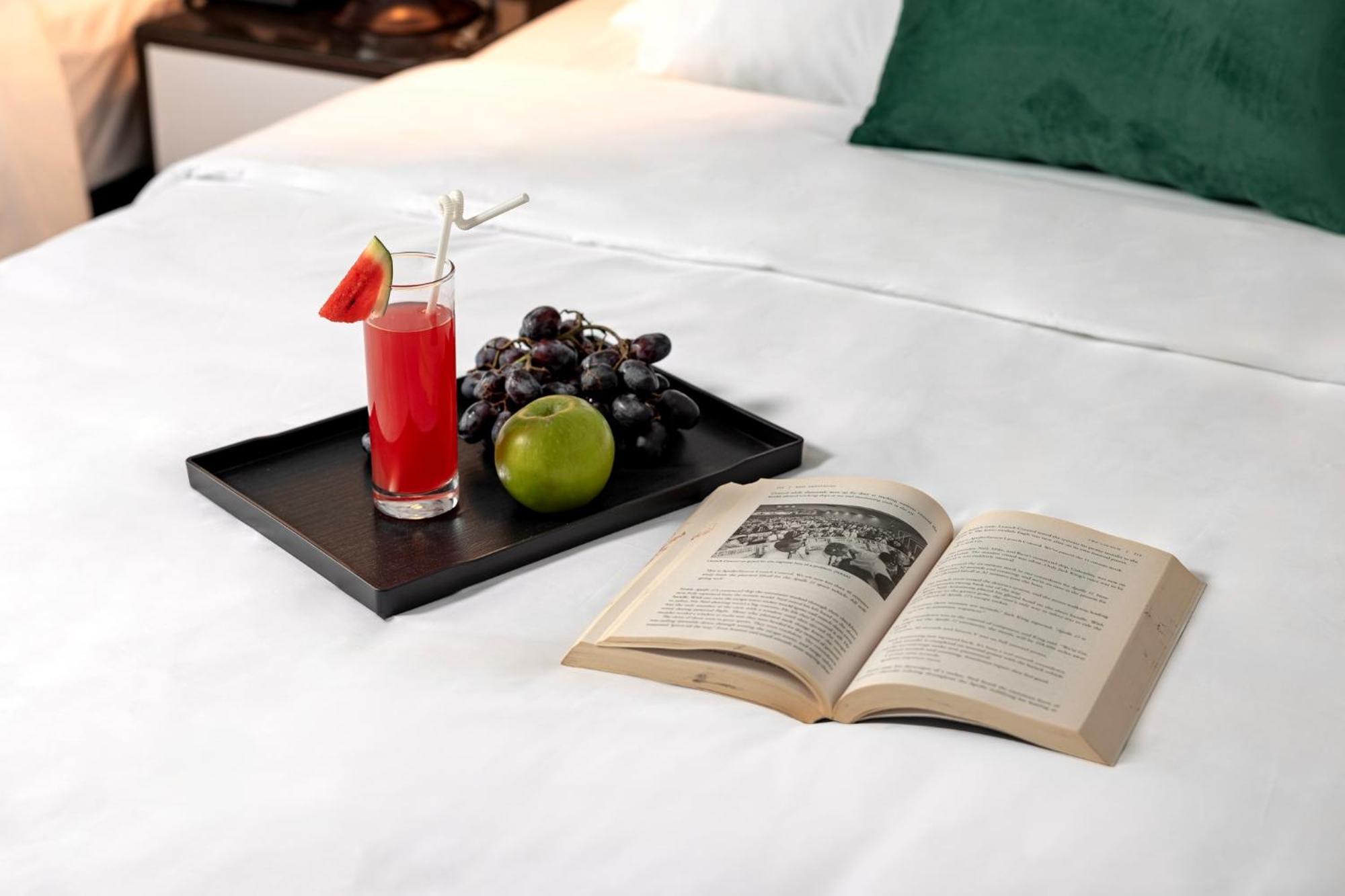 Elpis & 4* Hanoi