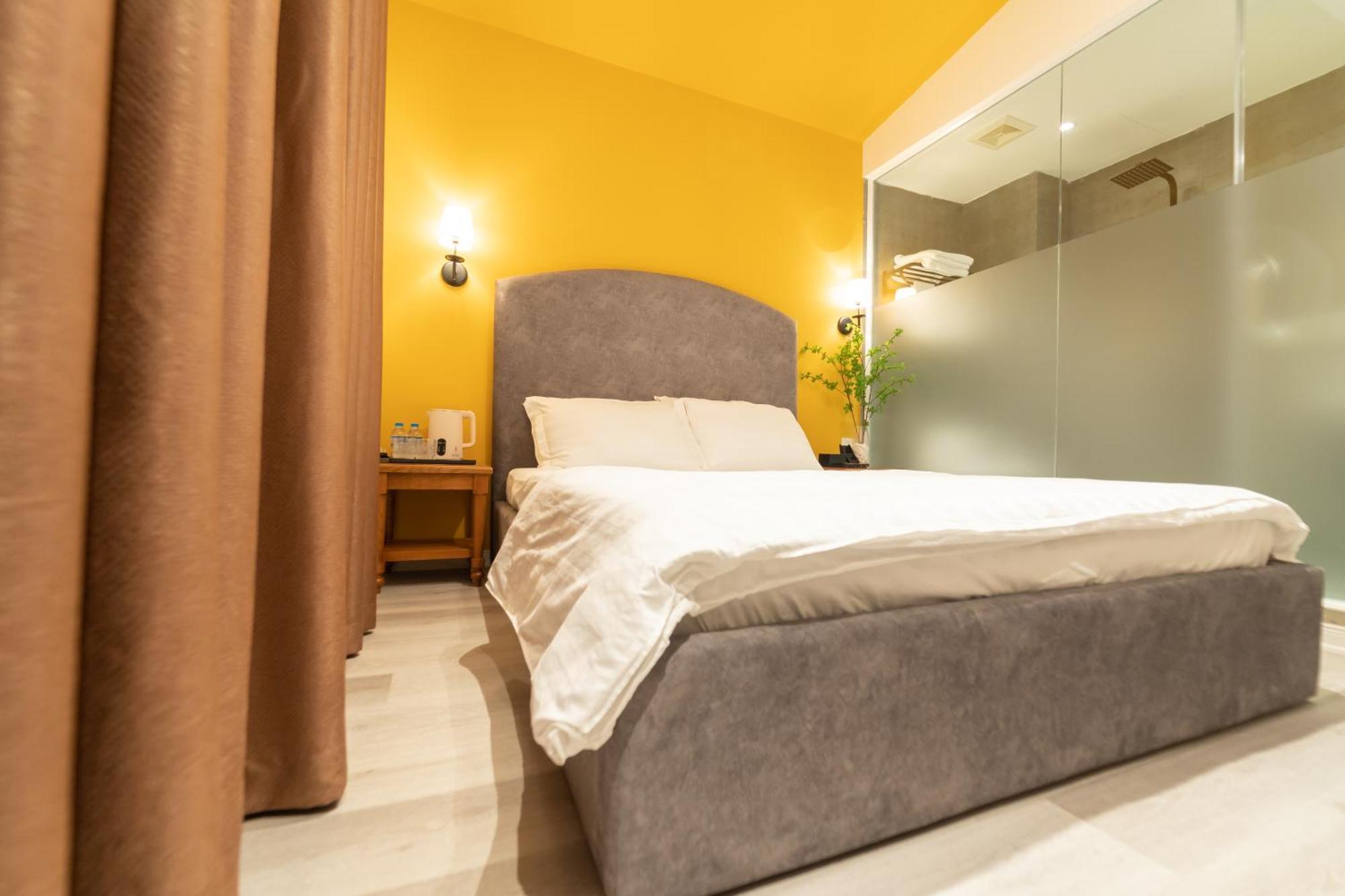 Khach San Gau 3* Hanoi