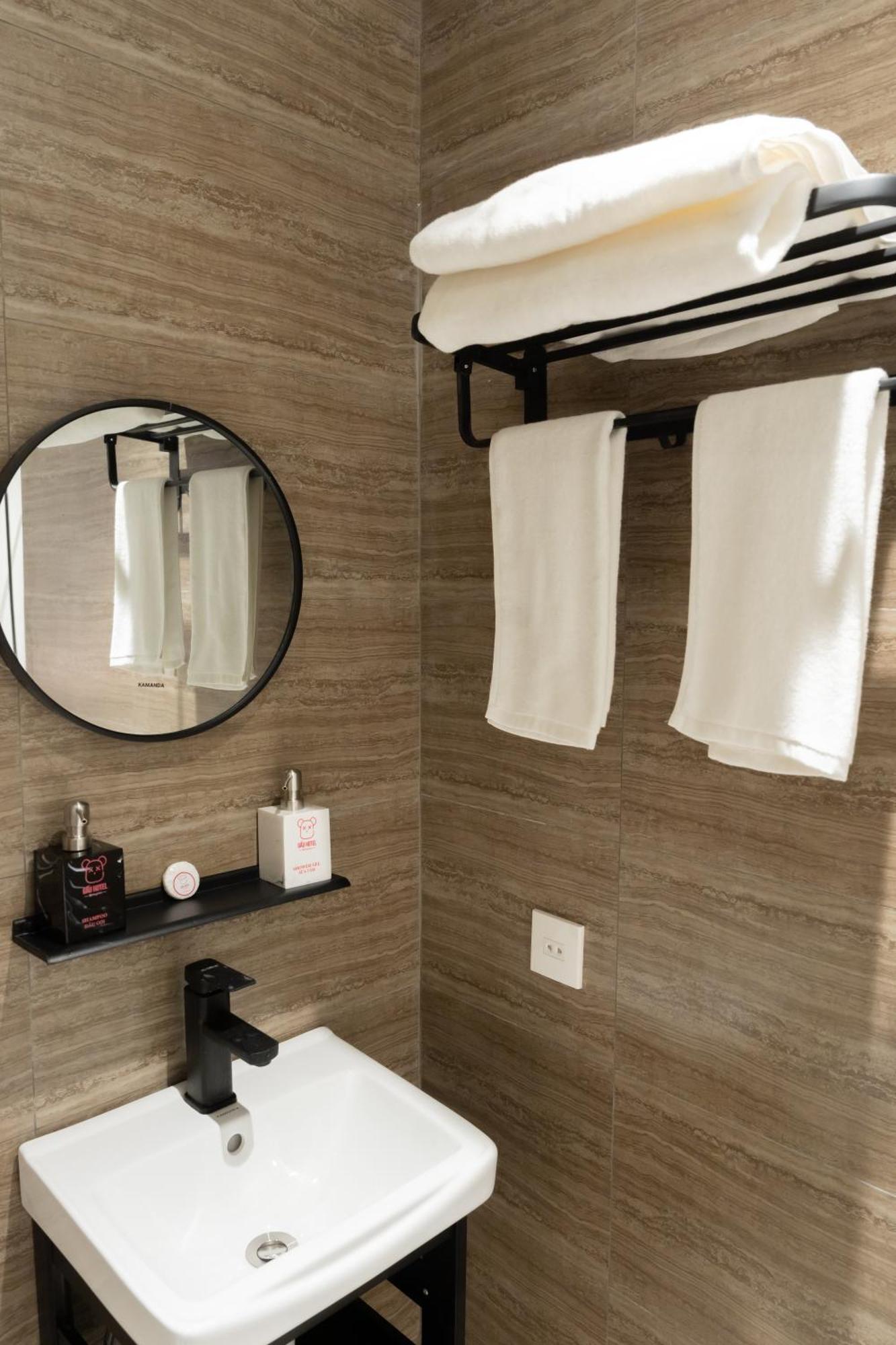 Khach San Gau Hotel 3*
