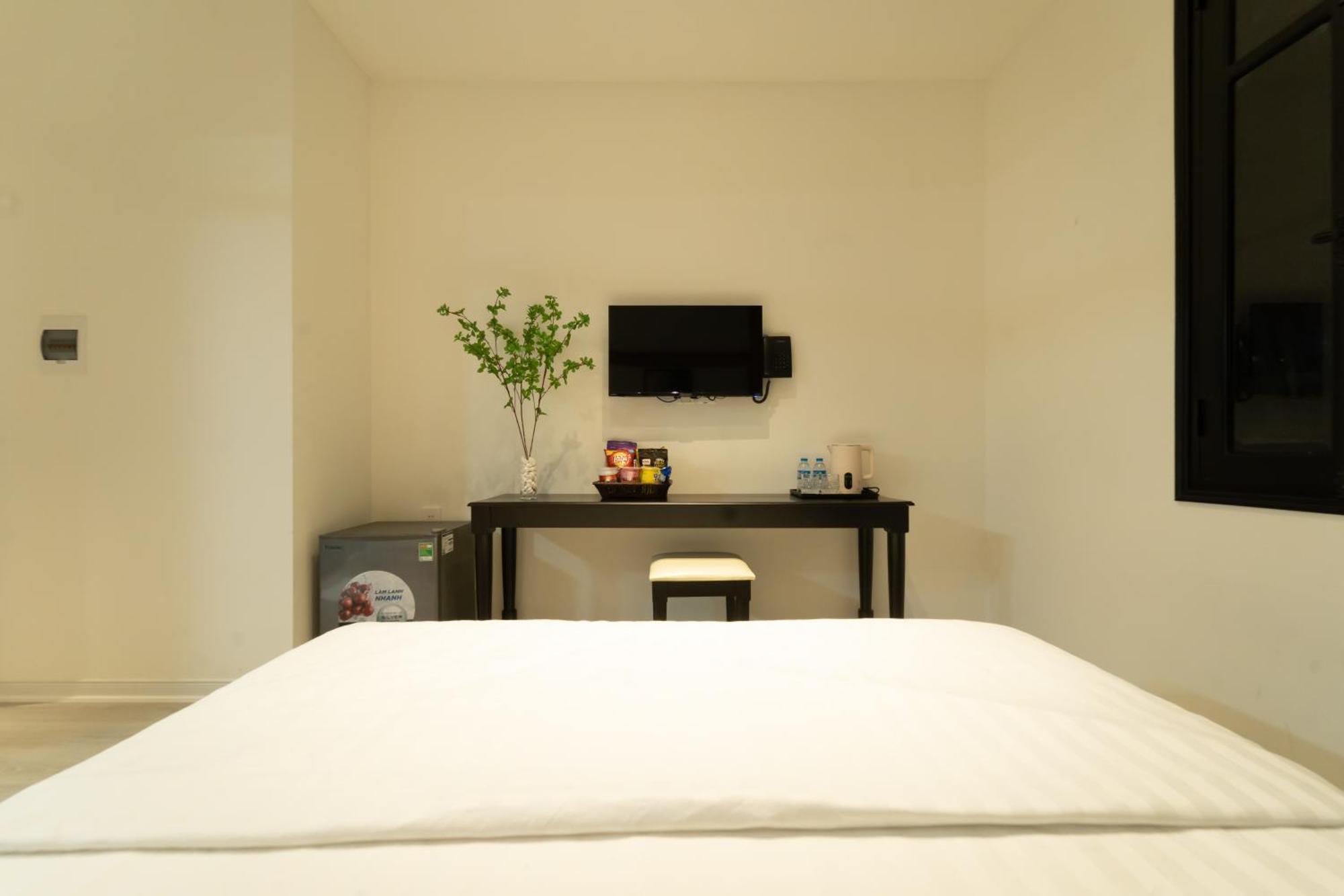 Khach San Gau Hotel