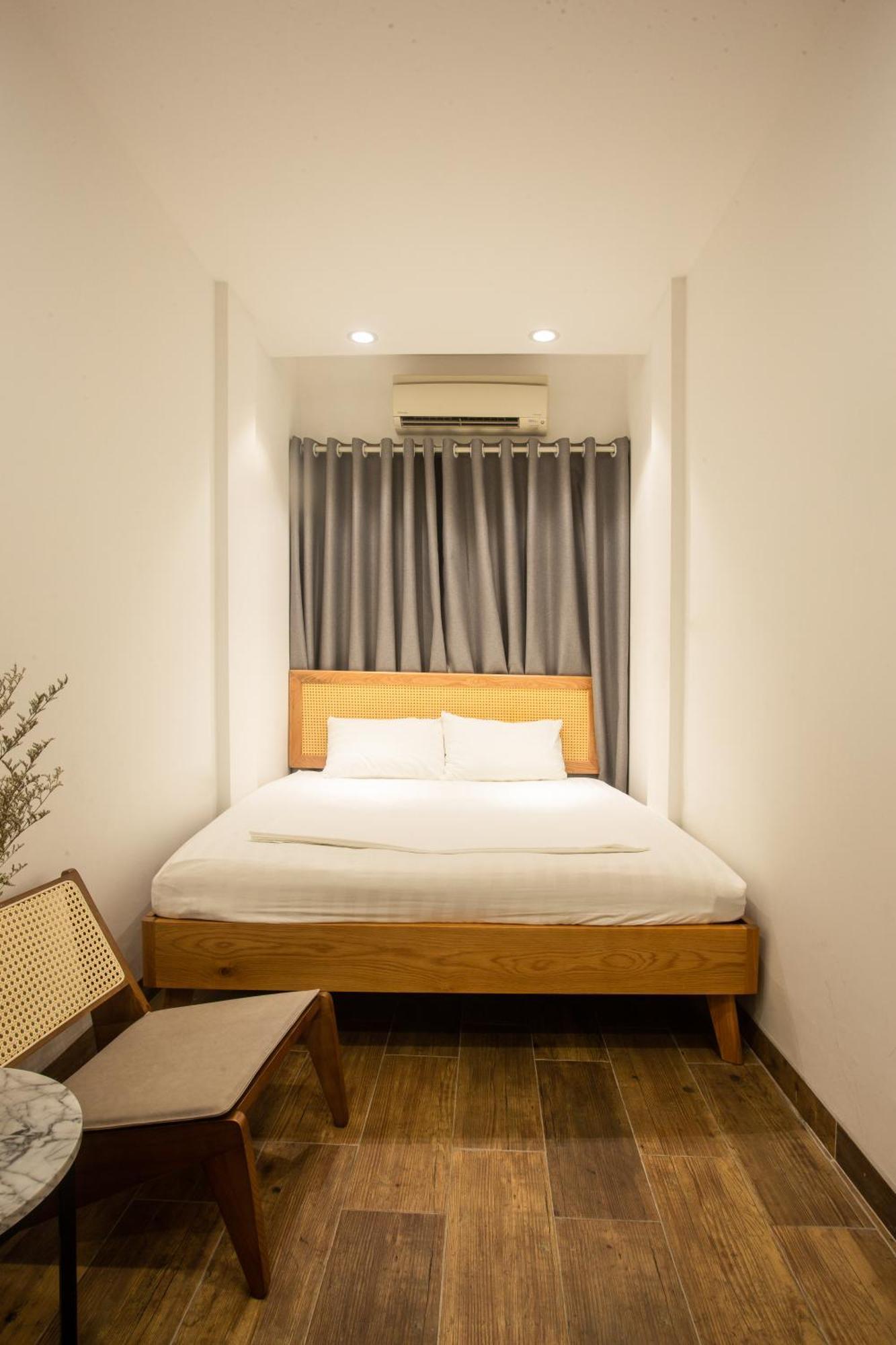 Lanha - * Hanoi