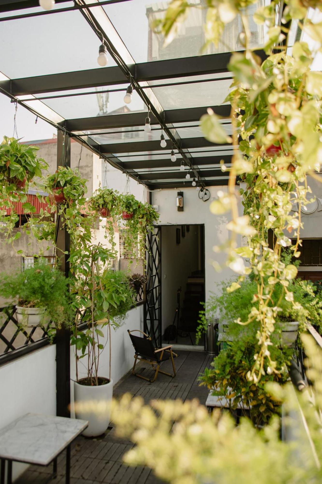 Lanha - * Hanoi
