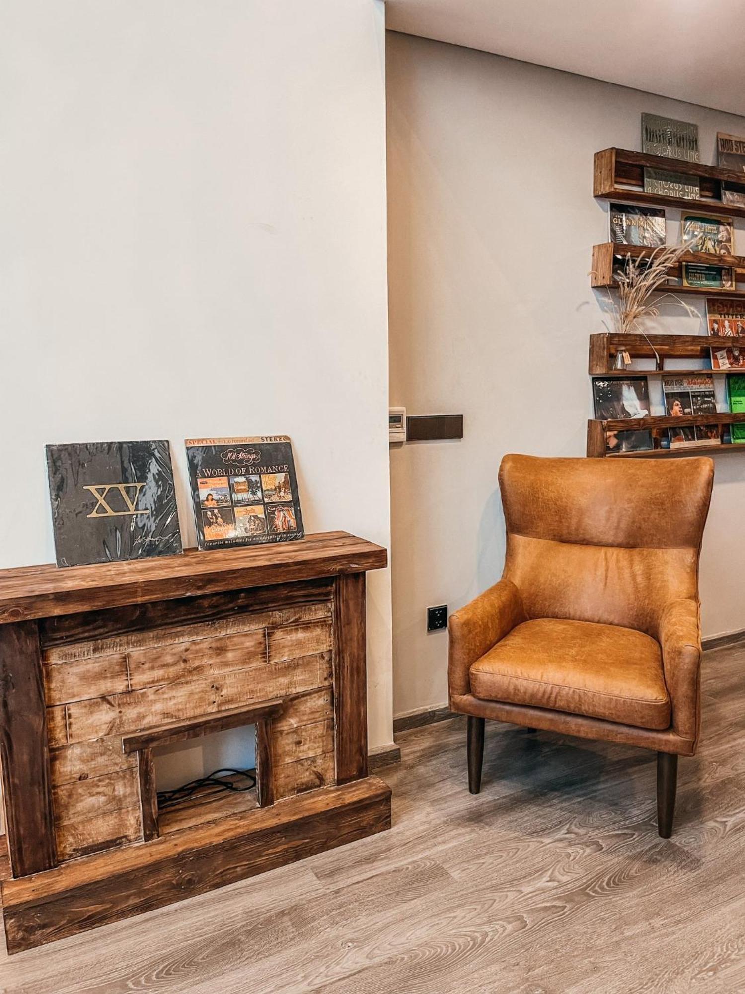 Pentstudio_5stars_westlake_luxury Apartment