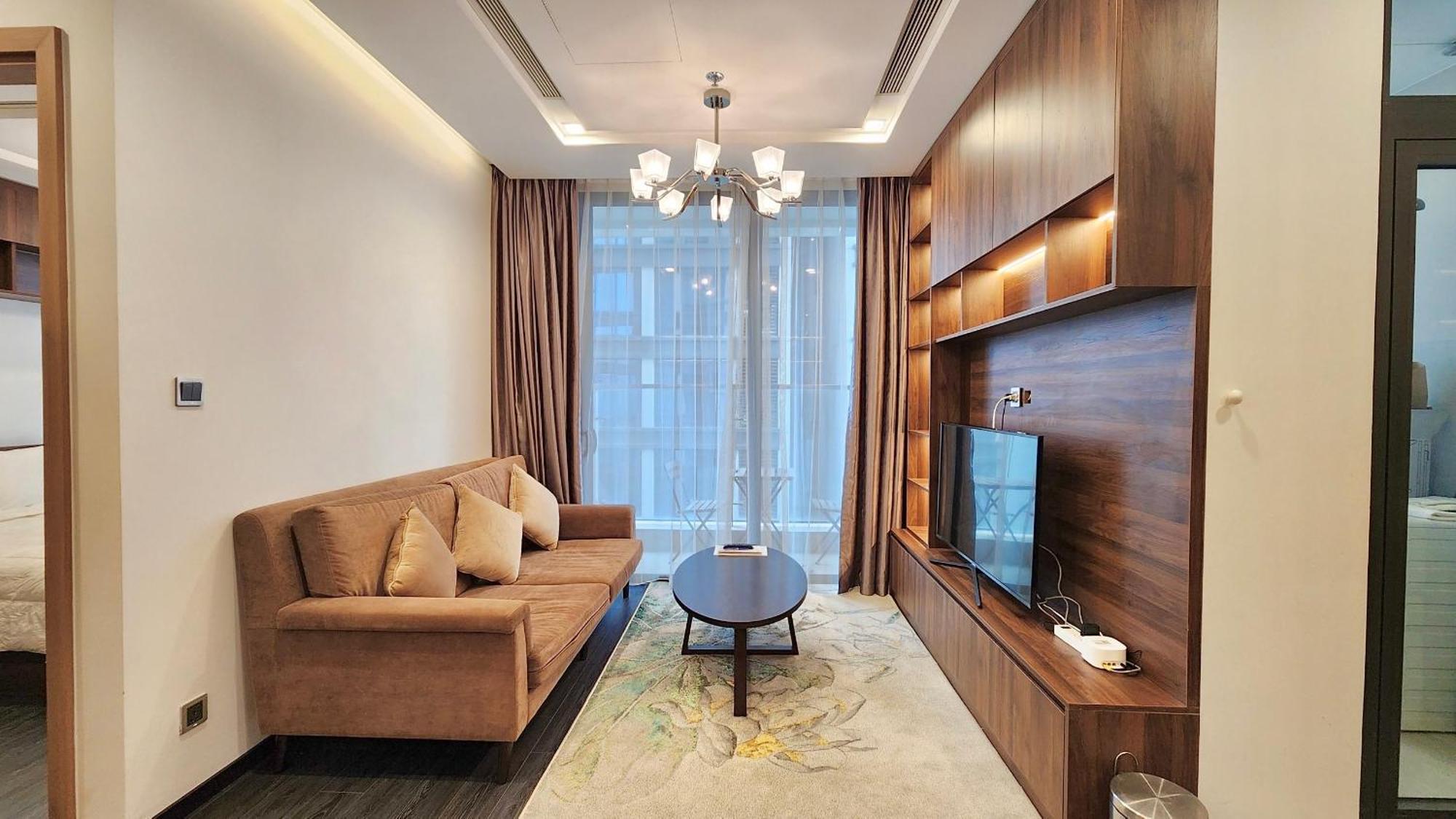 Vinhomes Metropolis *