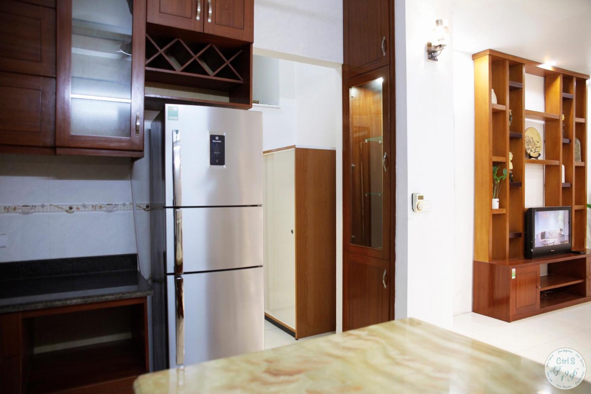 The Center Gem: Lakeside Retreat At Hoan Kiem Apartment Hanoi