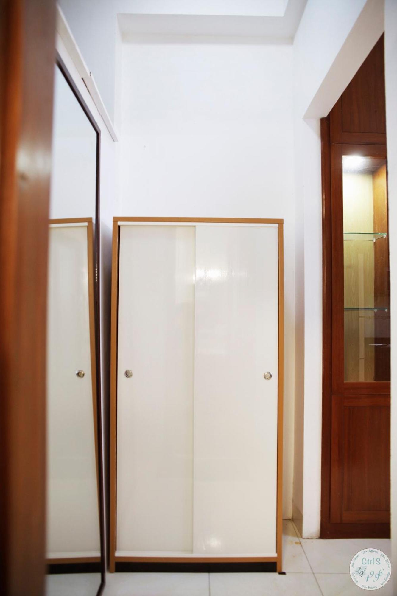 The Center Gem: Lakeside Retreat At Hoan Kiem Hanoi