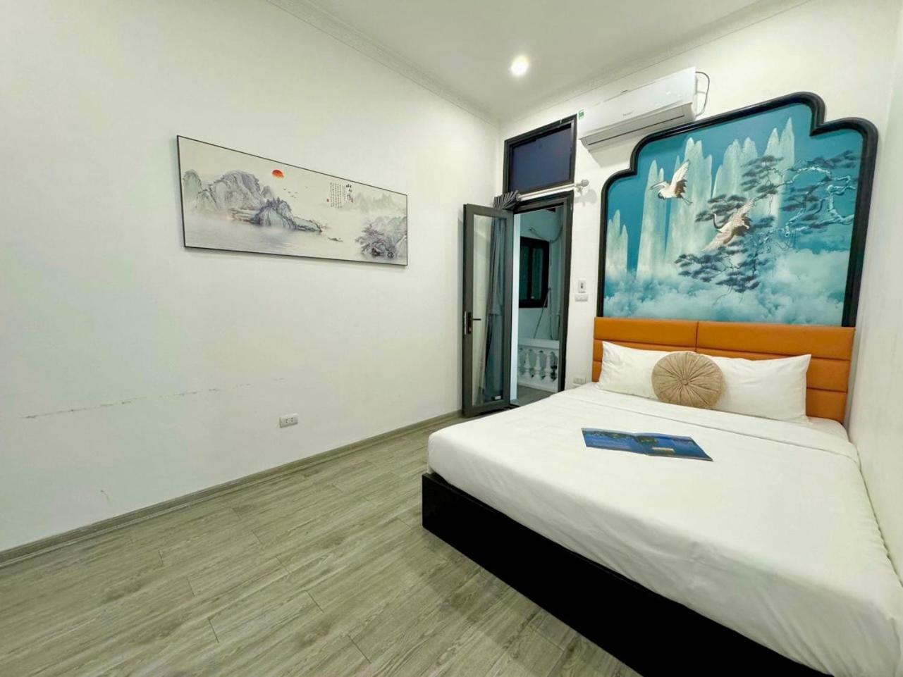Elpis 3* Hanoi