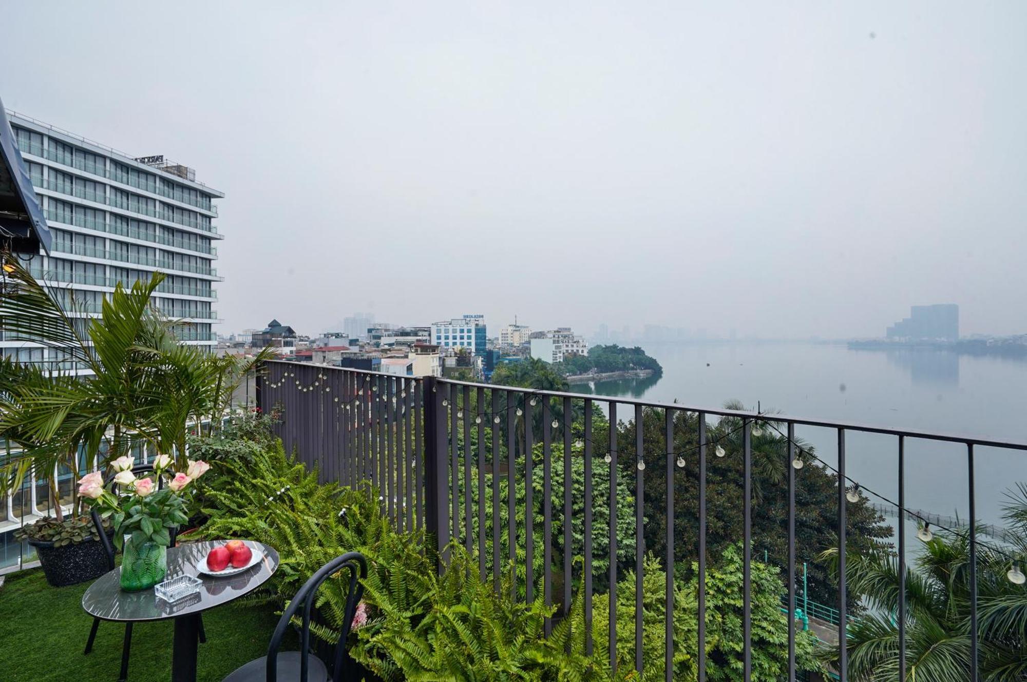 Khách sạn View
