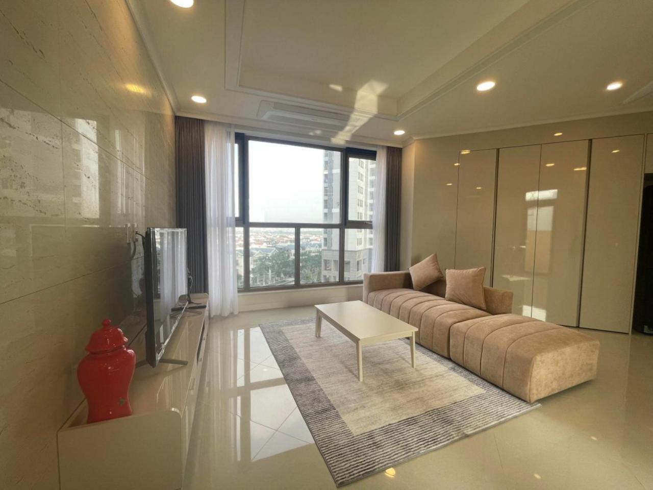 Luxury Bedrooms In Starlake Daewoo Ho Tay