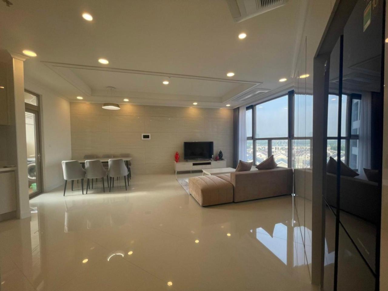 Luxury Bedrooms In Starlake Daewoo Ho Tay
