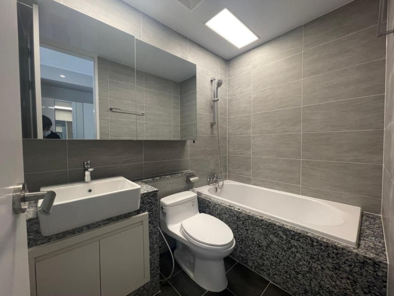 Luxury Bedrooms In Starlake Daewoo Ho Tay *