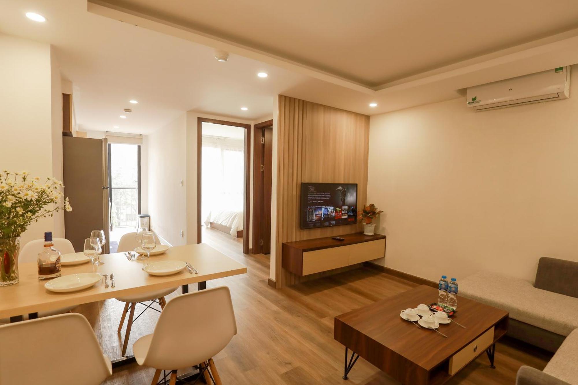 Apartment Wins Hanoi