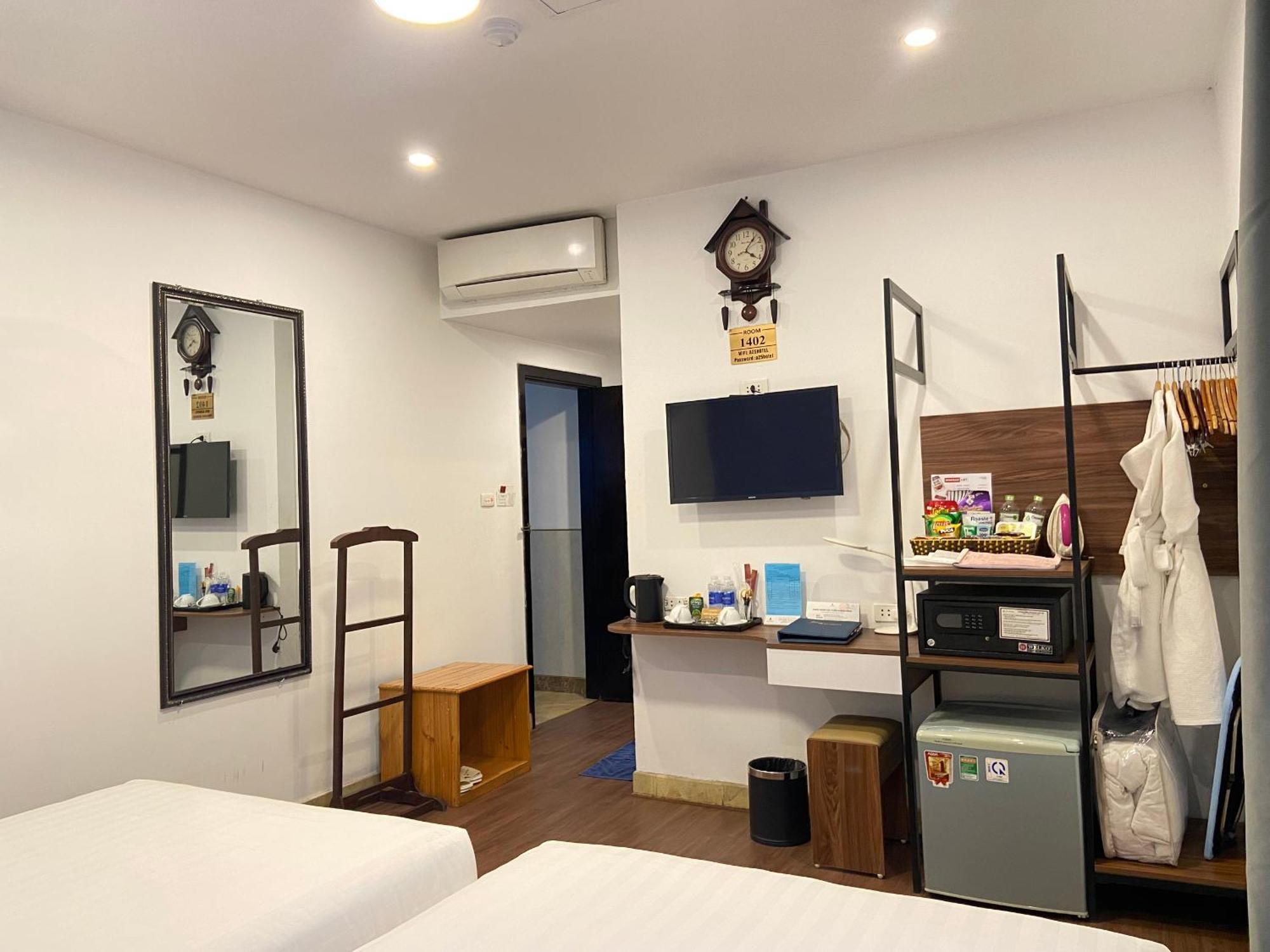A25 - 12 Ngo Sy Lien Hotel 3*