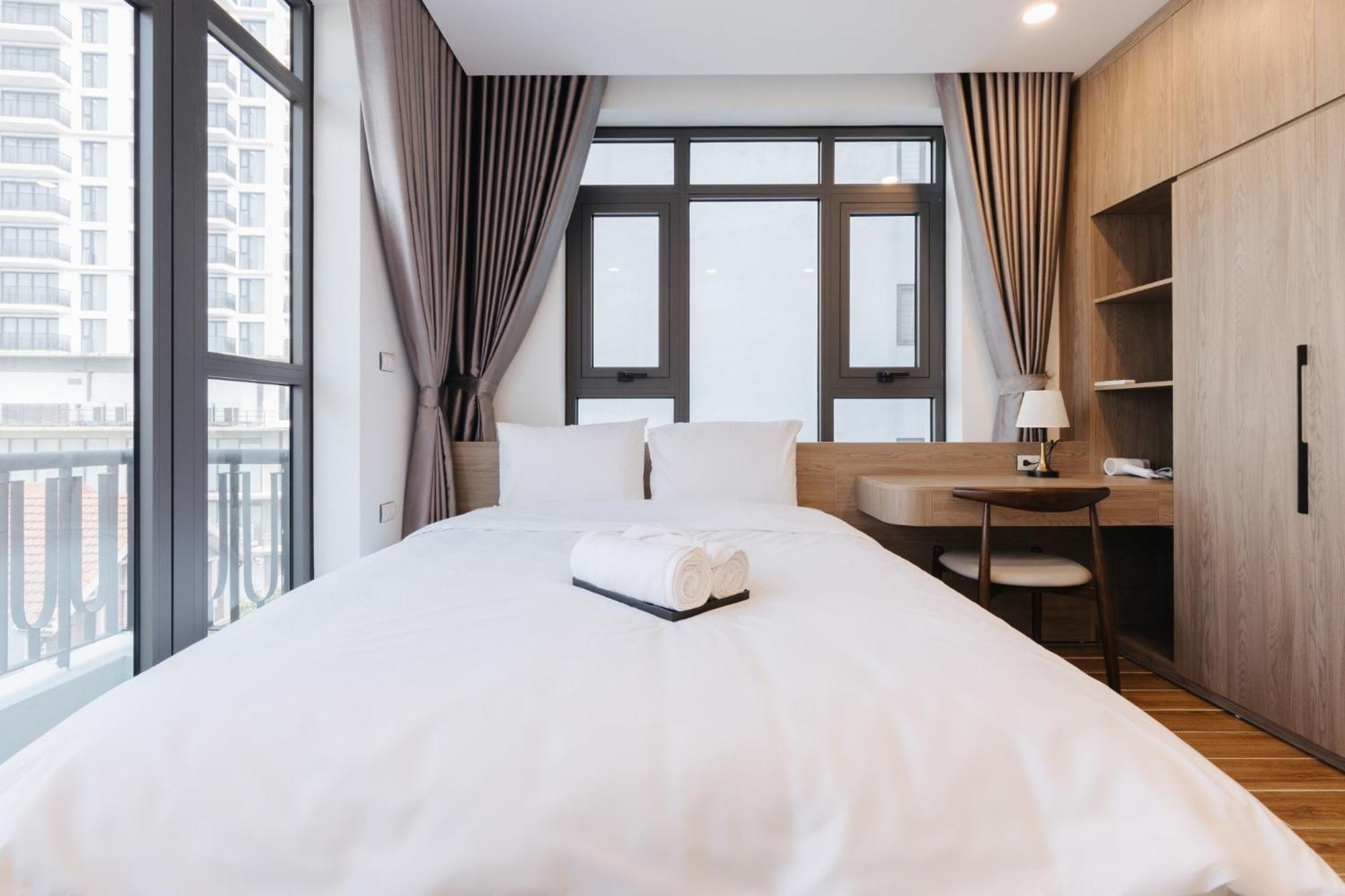Hotel Westlake Emerald