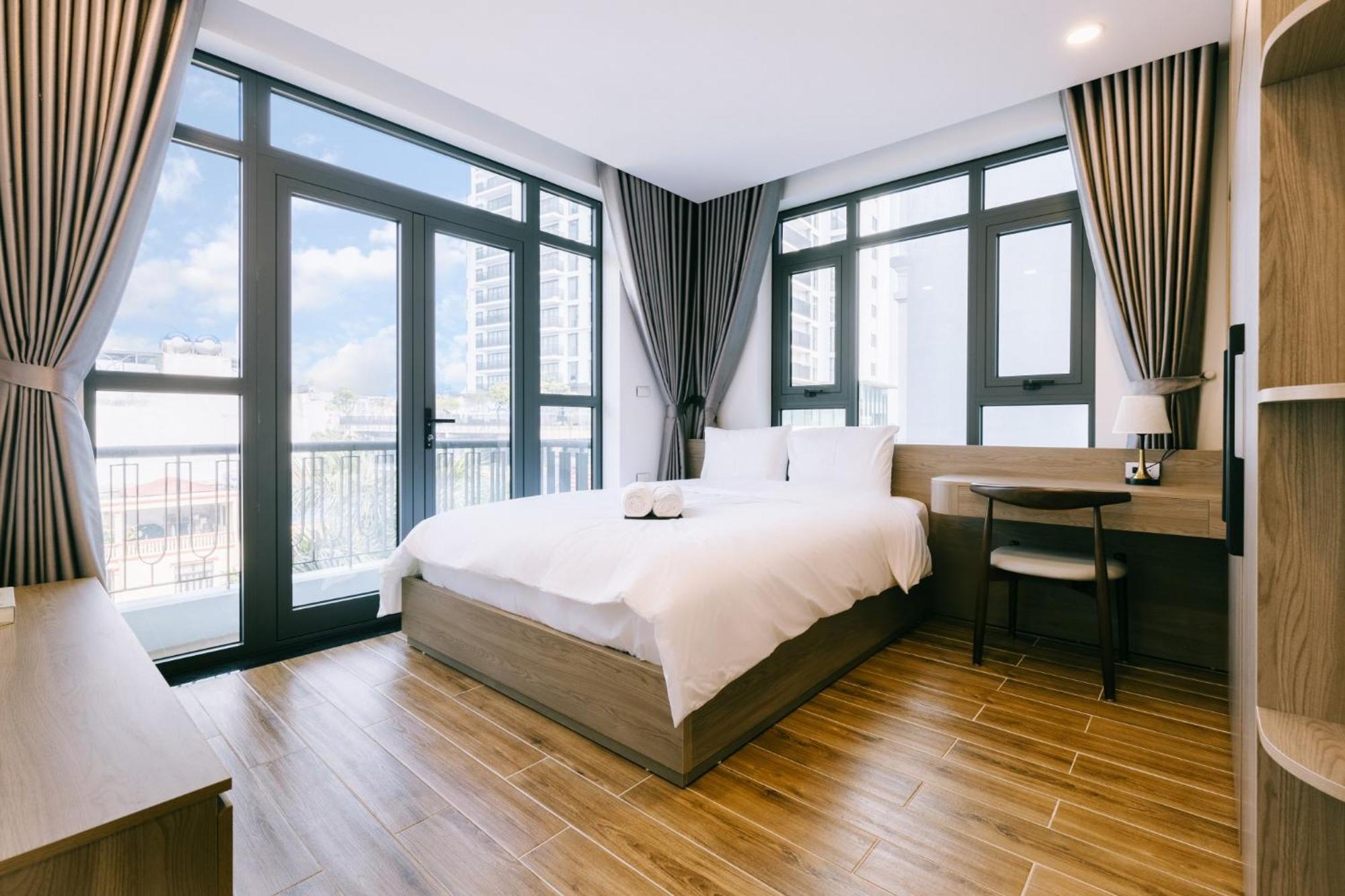 Westlake Emerald Hotel Hanoi