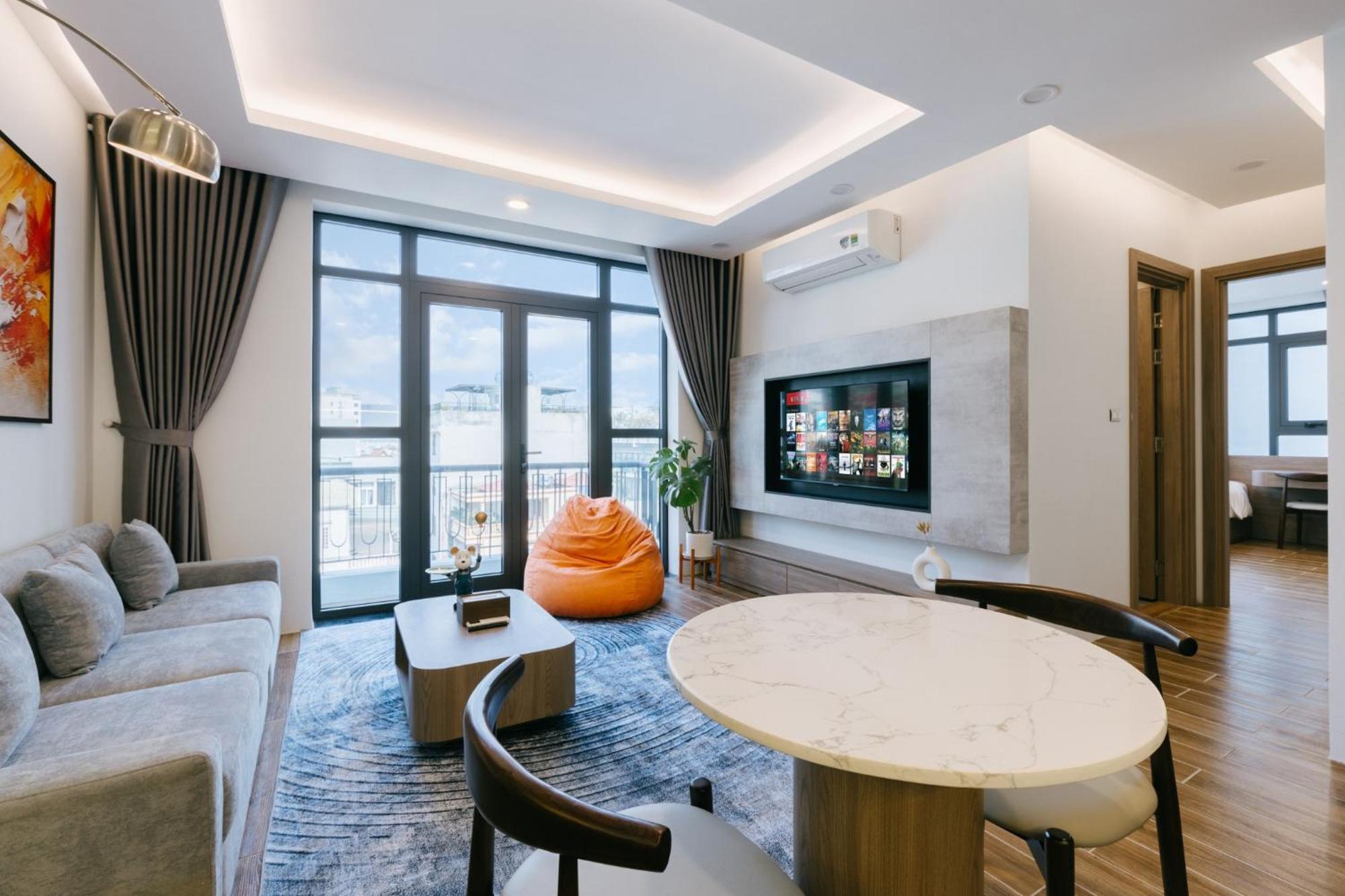 Westlake Emerald Hotel